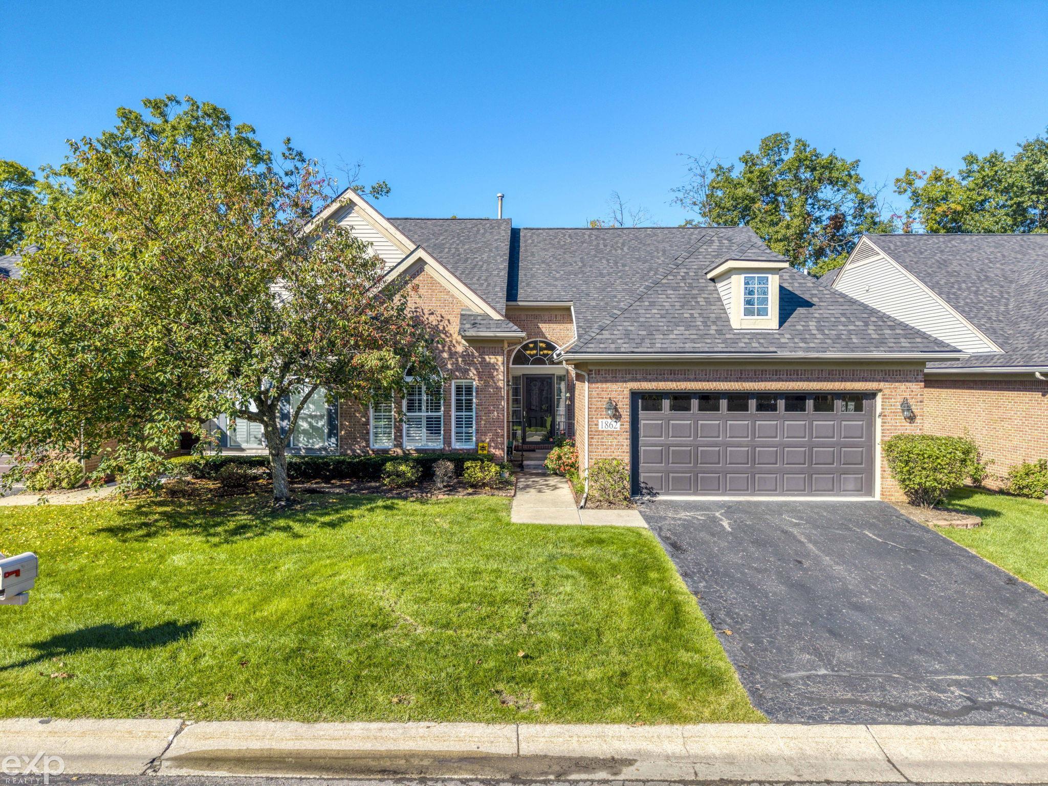 Photo 1 of Condo for sale at 1862 Treyborne Cir, Commerce Charter Township Oakland, MI 48390 | MLS# 58050223283 | Listing updated on 2026-10-03
