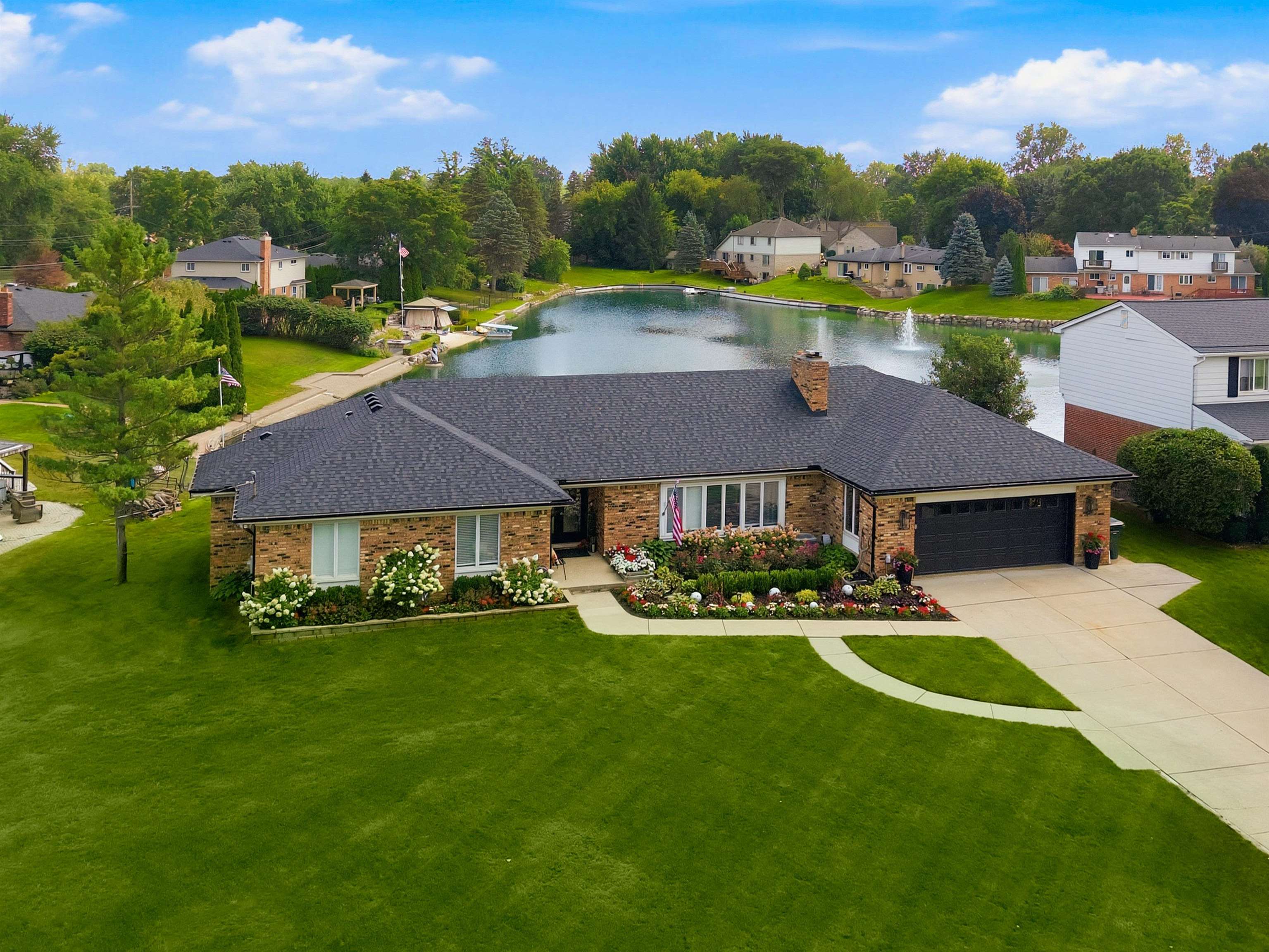 Photo 1 of Single family home for sale at 5726 Woodmire Dr, Shelby Township, MI 48316 | MLS# 58050223287 | Listing updated on 2026-10-02