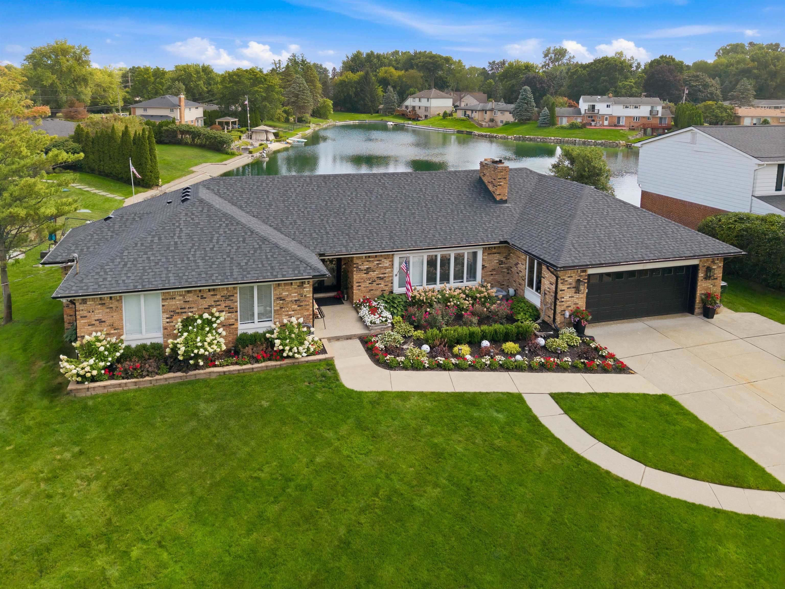 Photo 3 of Single family home for sale at 5726 Woodmire Dr, Shelby Township, MI 48316 | MLS# 58050223287 | Listing updated on 2026-10-02