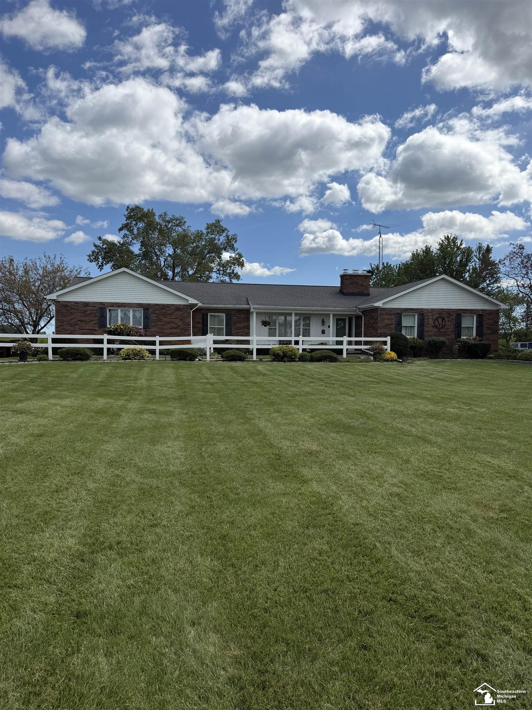 Photo 1 of Sale Pending at 1011 Strasburg Rd, Monroe, MI 48161 | MLS# 57050223290 | Listing updated on 2026-09-29