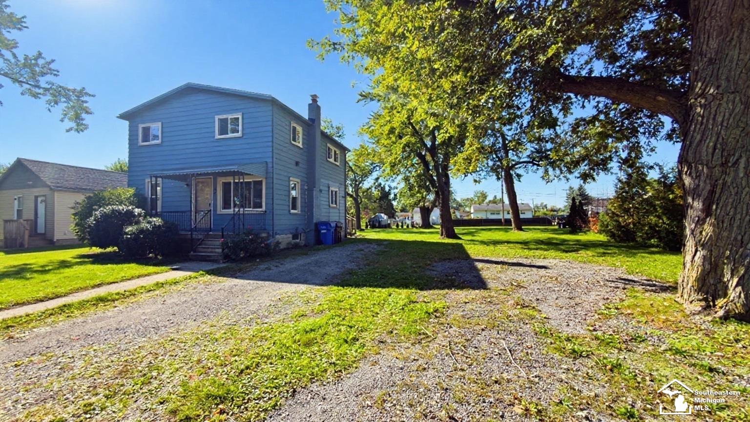Photo 3 of Single family home for sale at 40 Kessler St, Monroe, MI 48162 | MLS# 57050223315 | Listing updated on 2026-09-30