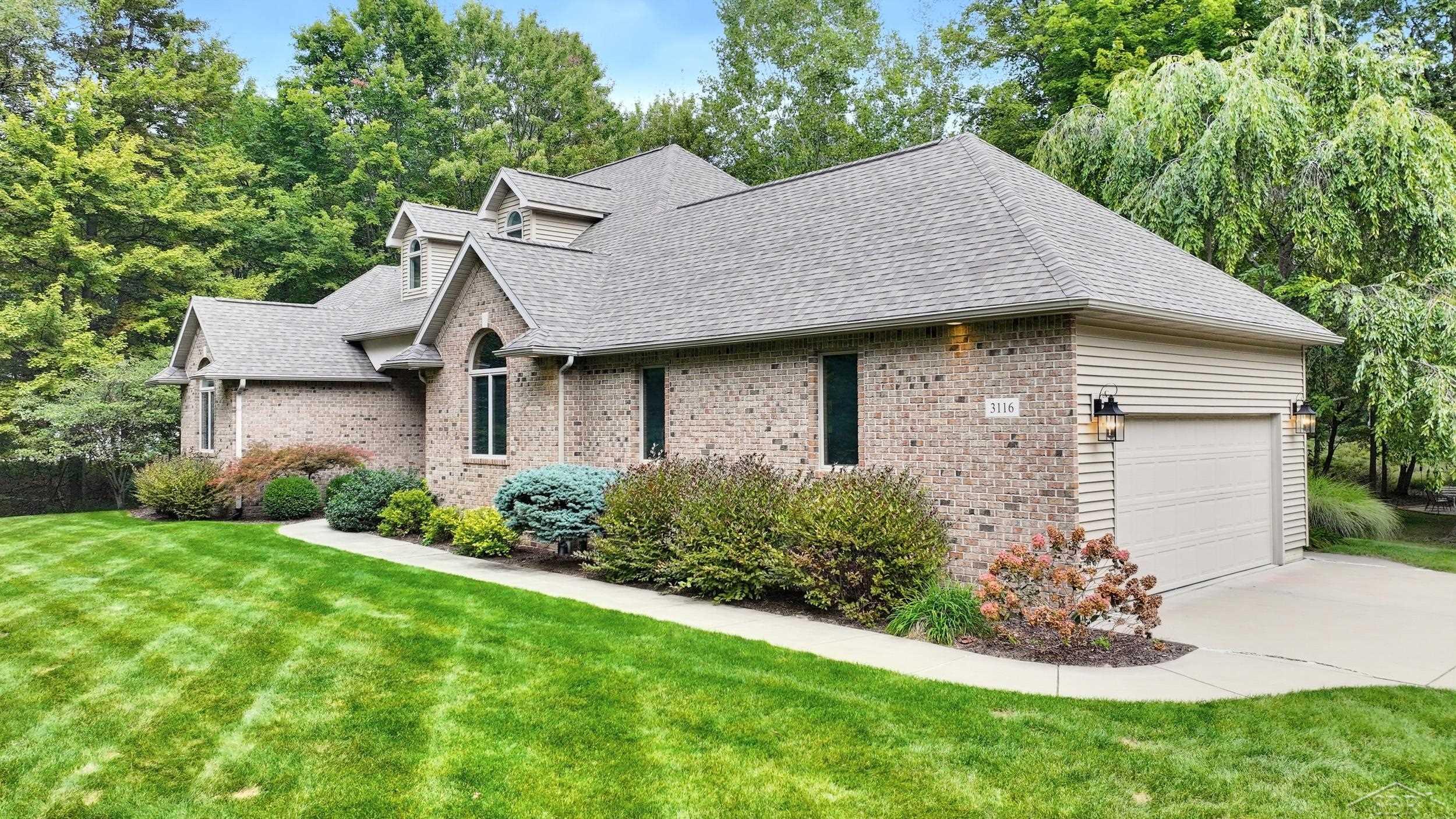 Photo 2 of Single family home for sale at 3116 N Gleaner Rd, Freeland, MI 48623 | MLS# 61050223322 | Listing updated on 2026-10-02
