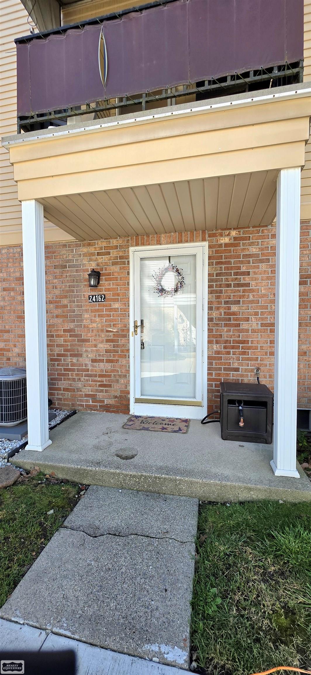 Photo 1 of Condo for sale at 24162 Meadow Brg Dr #93, Clinton Township, MI 48035 | MLS# 50223325 | Listing updated on 2026-10-04