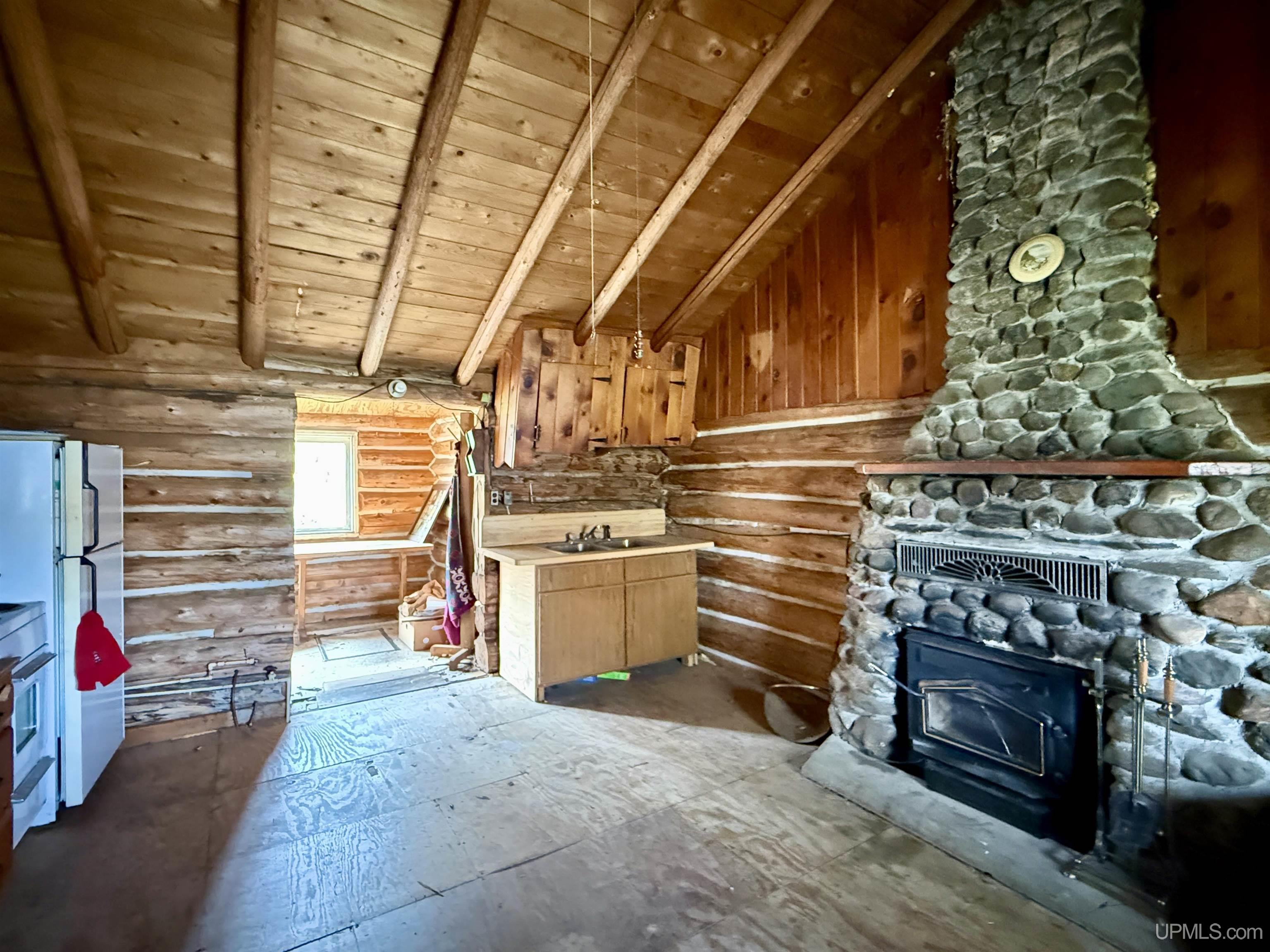 Photo 4 of Single family home for sale at 152 Jarvi Rd, Crystal Falls, MI 49920 | MLS# 50223342 | Listing updated on 2026-09-29