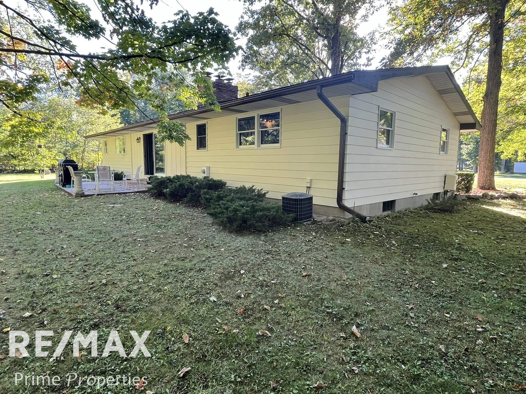 Photo 3 of Single family home for sale at 10286 Rene Dr, Clio, MI 48420 | MLS# 5050223346 | Listing updated on 2026-09-30