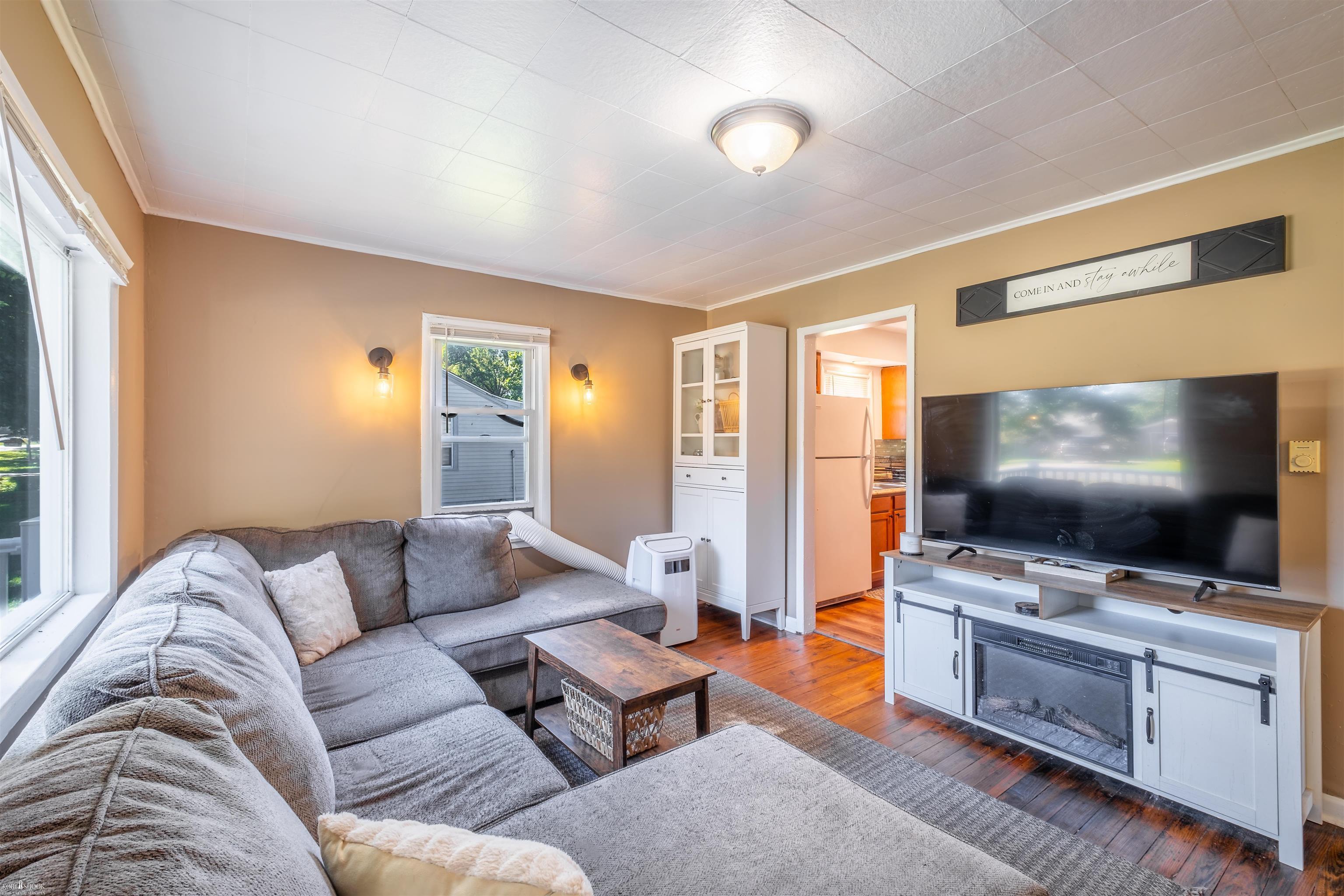 Photo 4 of Single family home for sale at 628 Aiken St, Owosso, MI 48867 | MLS# 5050223364 | Listing updated on 2026-10-02