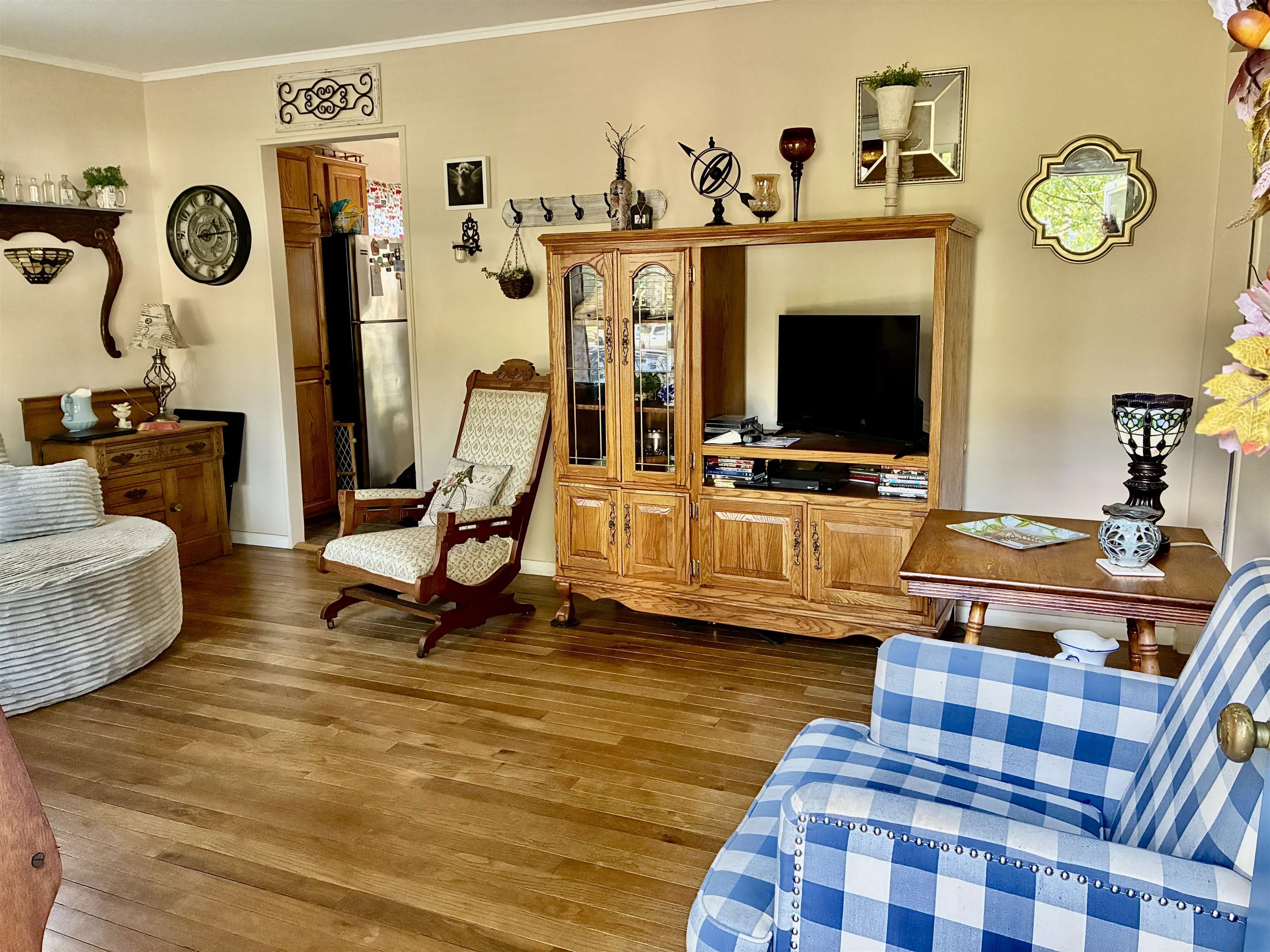 Photo 2 of Single family home for sale at 913 N Hickory St, Owosso, MI 48867 | MLS# 60050223370 | Listing updated on 2026-10-05