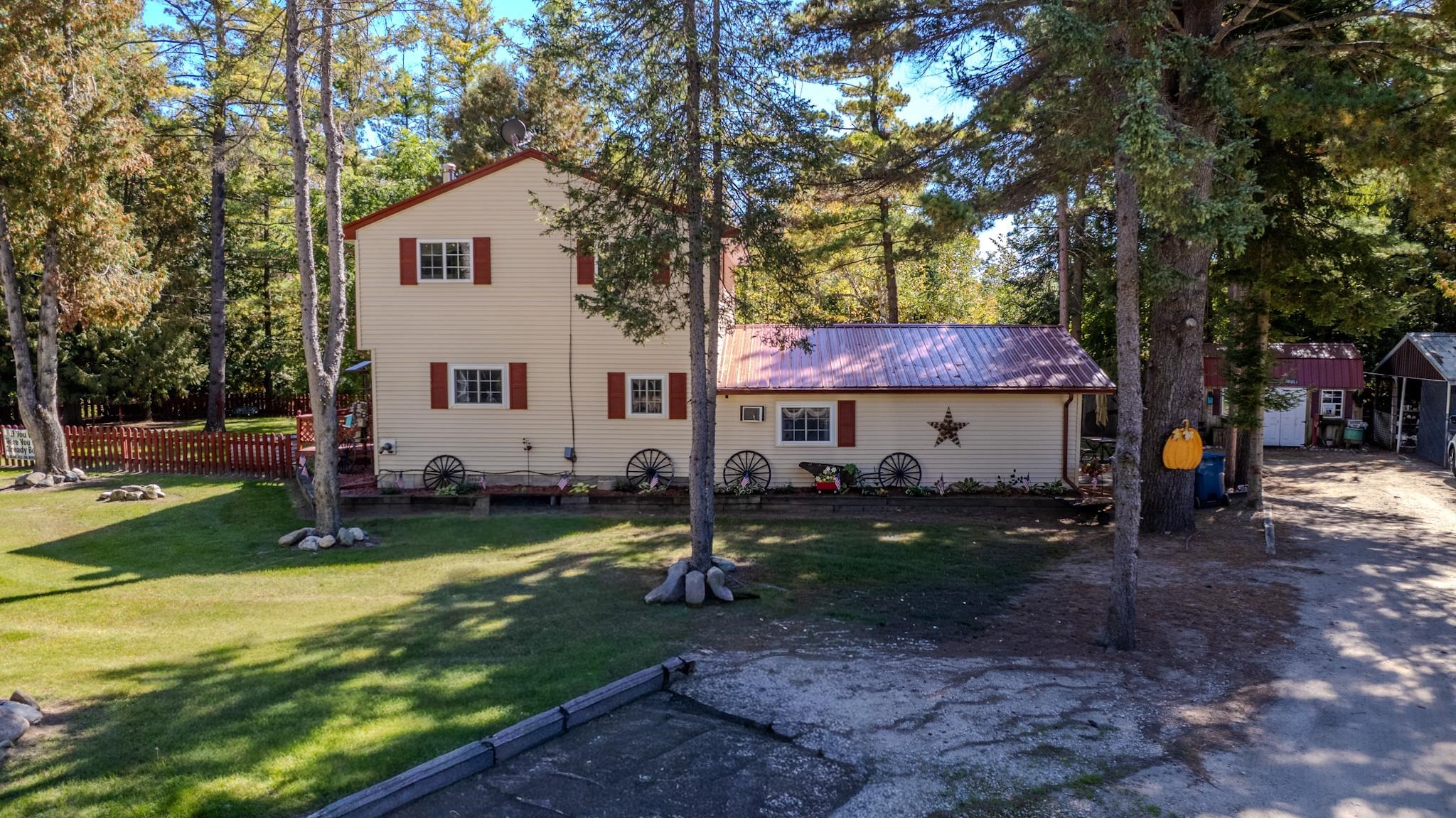 Photo 2 of Single family home for sale at 5837 Eaton Rd, Gladwin, MI 48624 | MLS# 50223379 | Listing updated on 2026-10-06