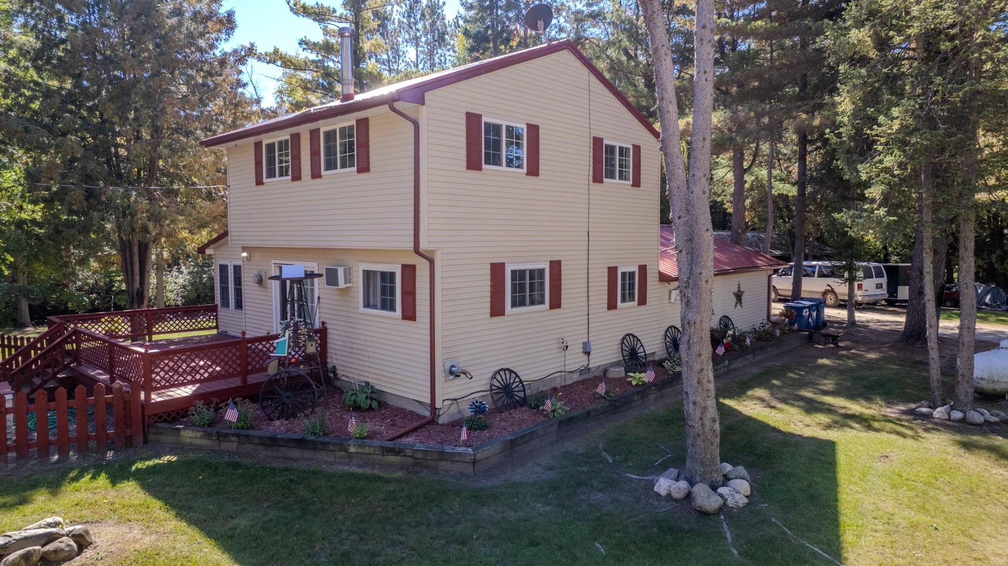 Photo 3 of Single family home for sale at 5837 Eaton Rd, Gladwin, MI 48624 | MLS# 50223379 | Listing updated on 2026-10-06