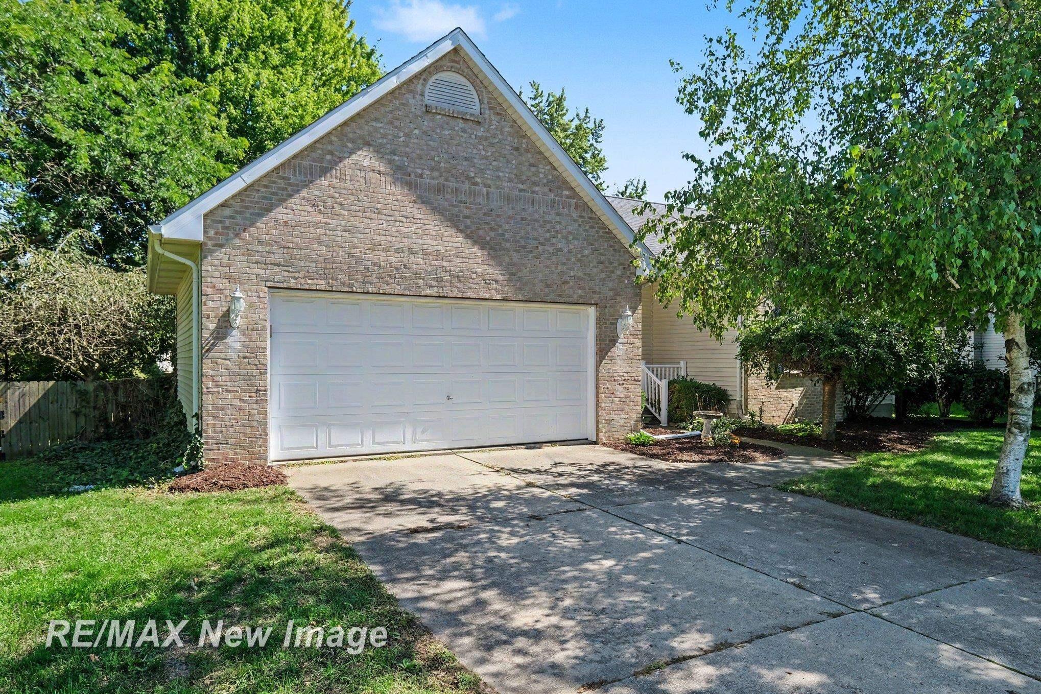 Photo 2 of Single family home for sale at 4439 W Edge Way, Grand Blanc, MI 48439 | MLS# 61050223387 | Listing updated on 2026-09-30