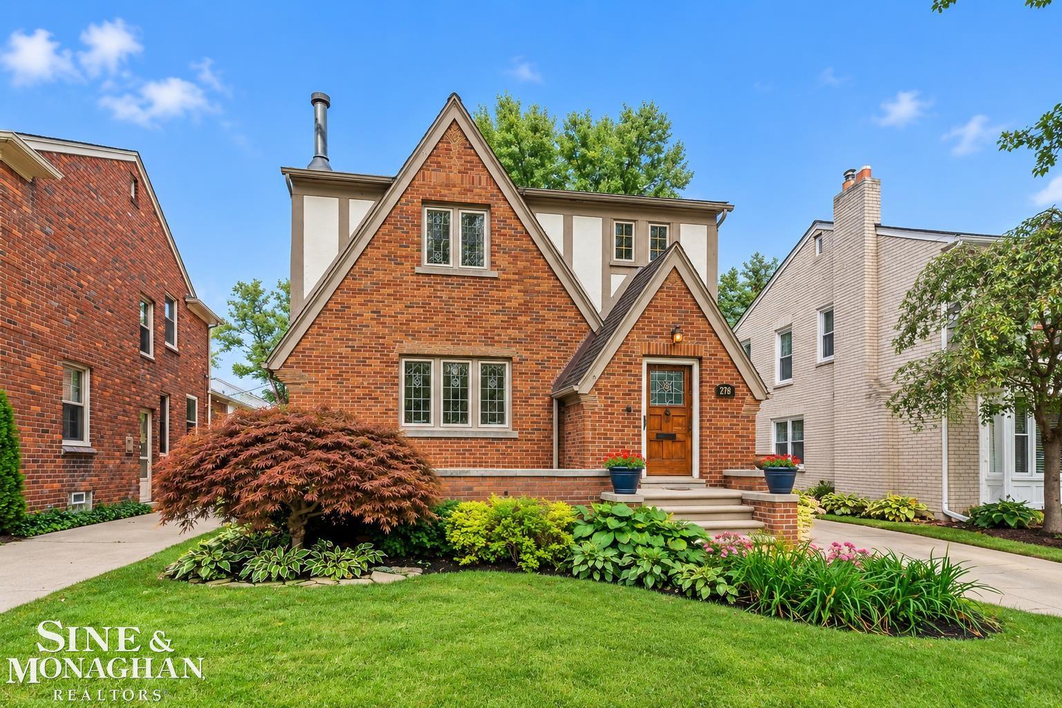 Photo 2 of Single family home for sale at 278 Moran Rd, Grosse Pointe Farms, MI 48236 | MLS# 58050223389 | Listing updated on 2026-10-04