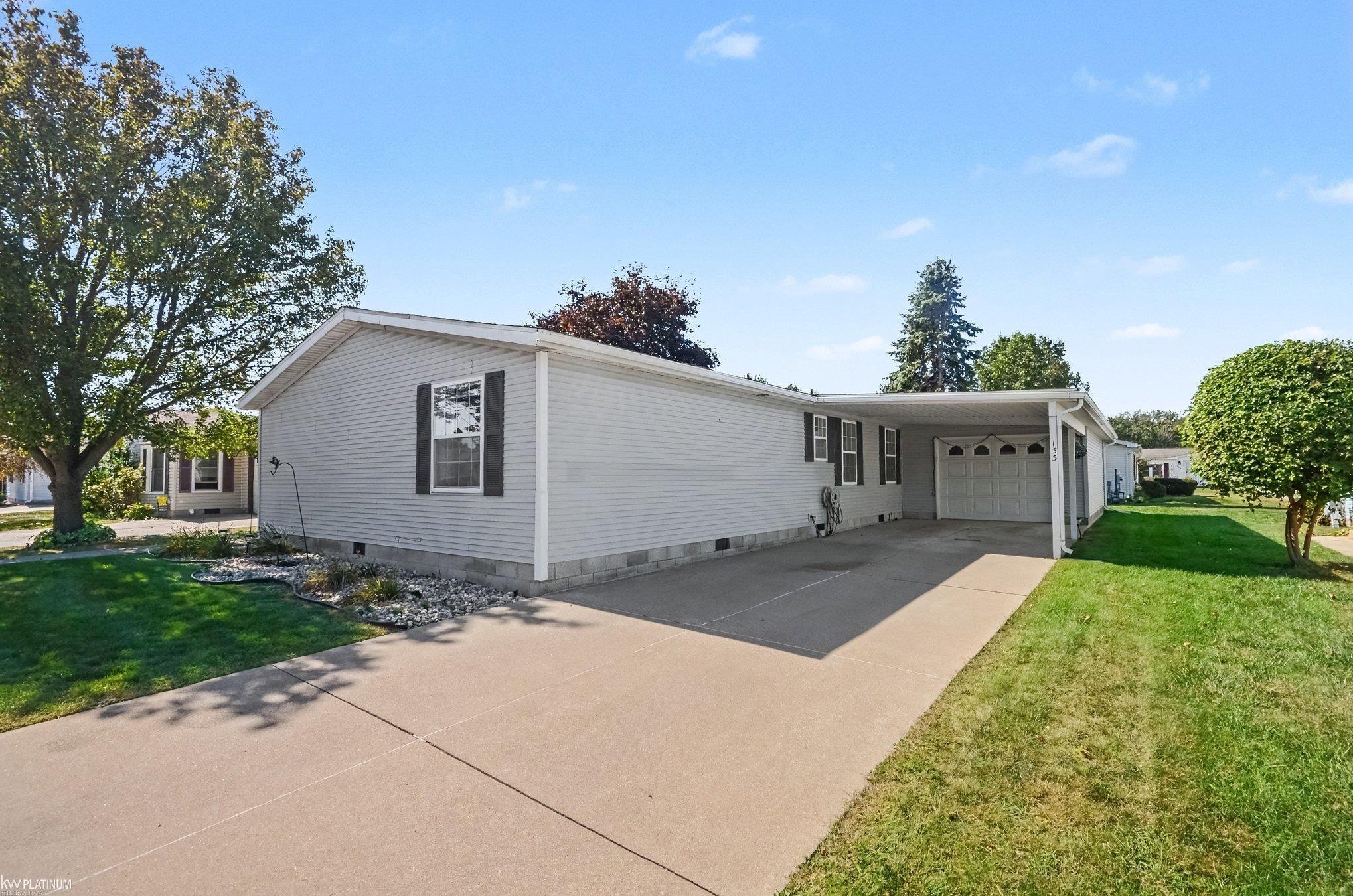Photo 2 of Sale Pending at 4333 24th Avenue, Fort Gratiot, MI 48059 | MLS# 50223392 | Listing updated on 2026-10-01