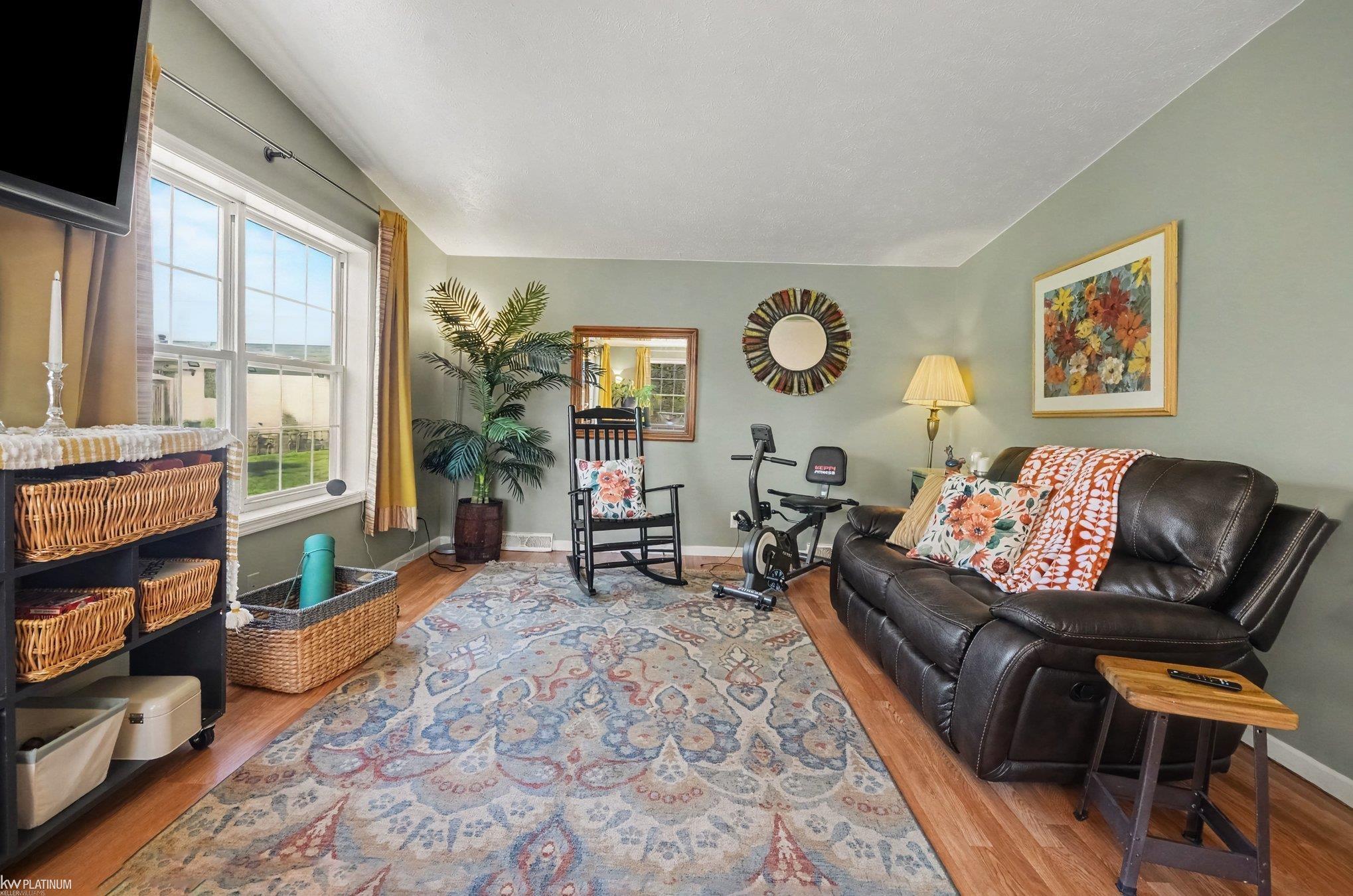 Photo 3 of Sale Pending at 4333 24th Avenue, Fort Gratiot, MI 48059 | MLS# 50223392 | Listing updated on 2026-10-01