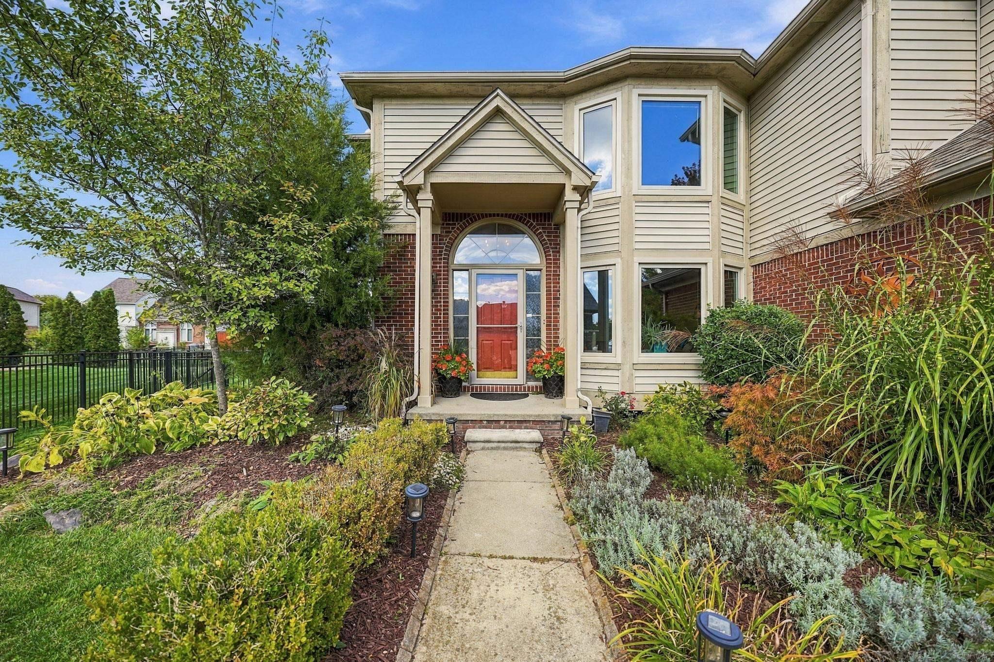 Photo 3 of Single family home for sale at 15791 Retreat Dr, Macomb, MI 48042 | MLS# 58050223403 | Listing updated on 2026-10-02