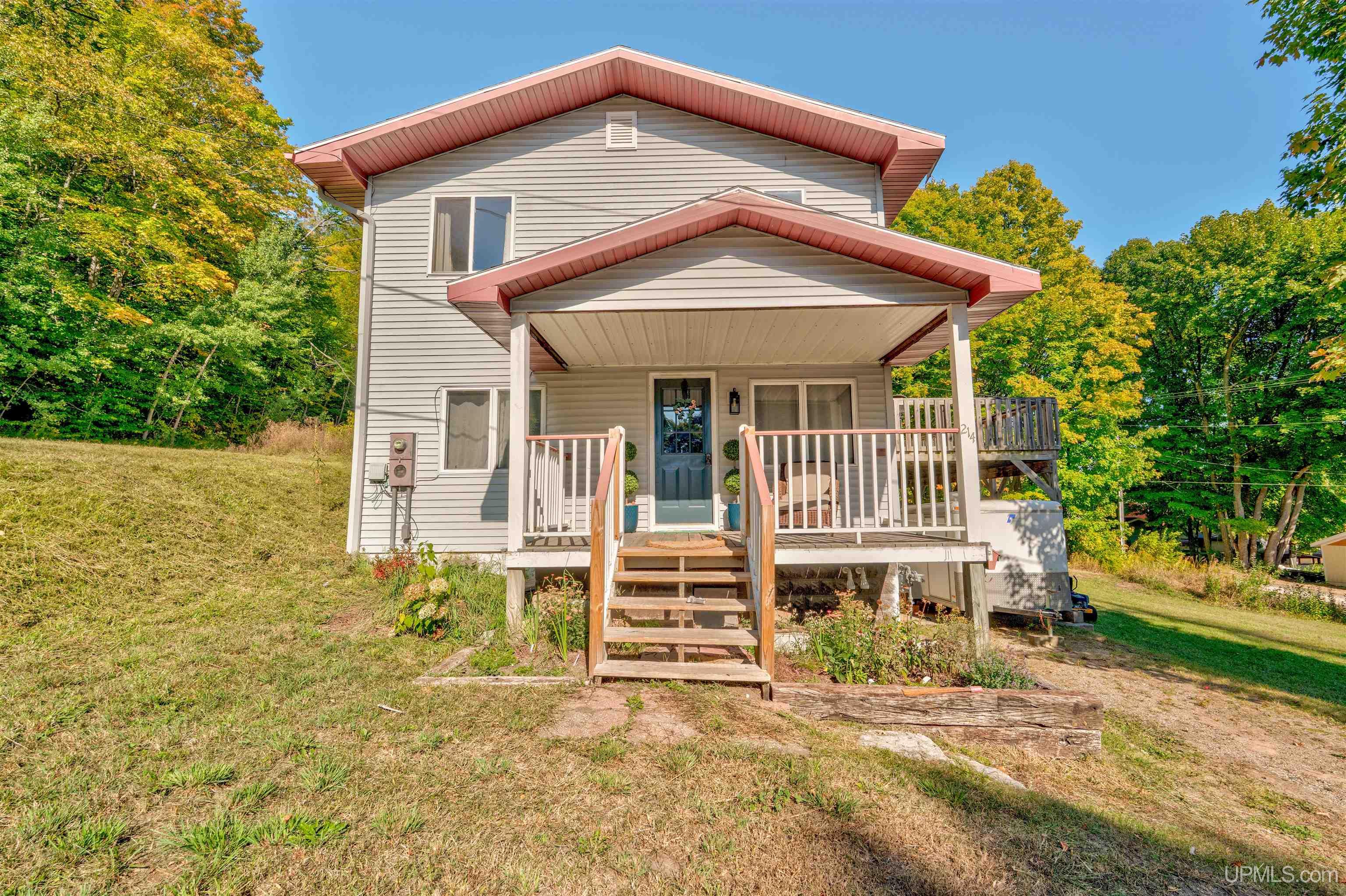 Single family home for sale at 214 Hickory St, Munising, MI 49862 | MLS# 50223416