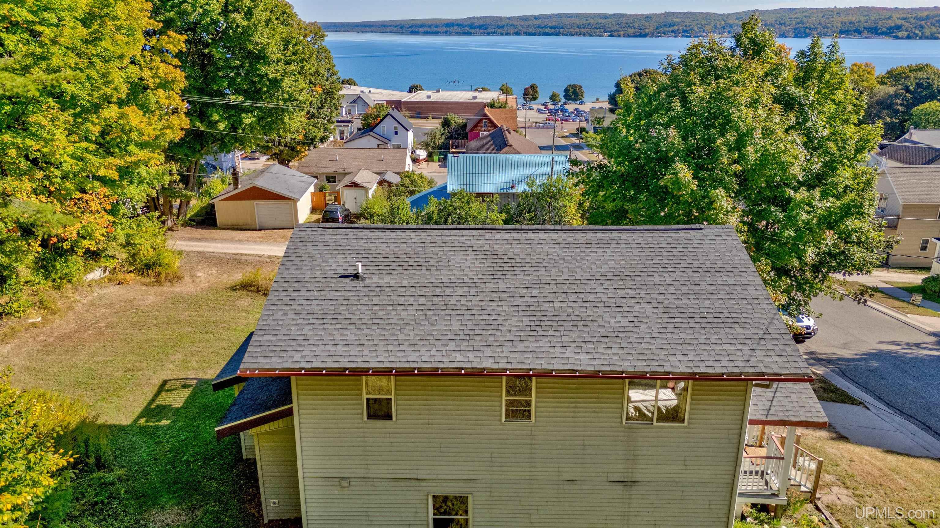 Photo 2 of Single family home for sale at 214 Hickory St, Munising, MI 49862 | MLS# 50223416 | Listing updated on 2026-09-30