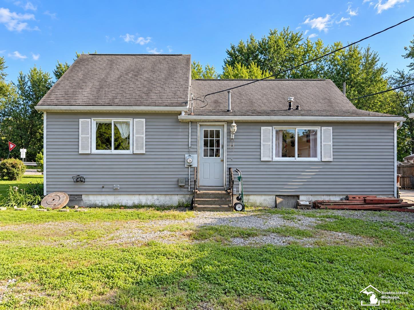 Photo 1 of Single family home for sale at 5665 Venice Rd, Newport, MI 48166 | MLS# 57050223420 | Listing updated on 2026-10-01