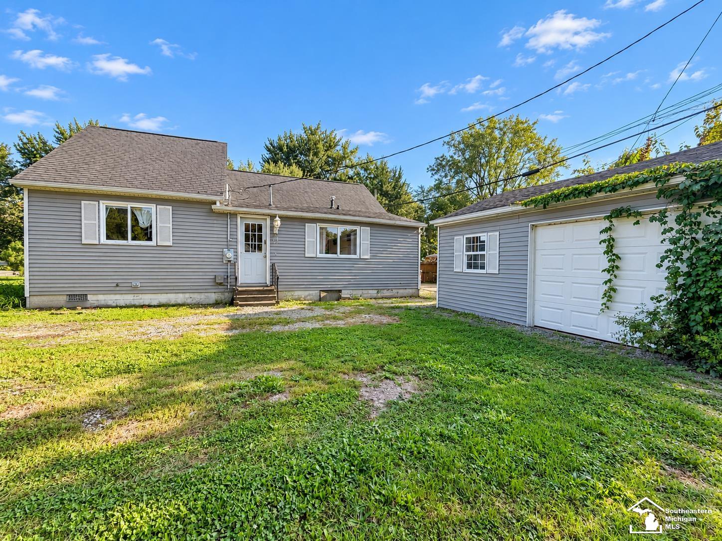 Photo 3 of Single family home for sale at 5665 Venice Rd, Newport, MI 48166 | MLS# 57050223420 | Listing updated on 2026-10-01