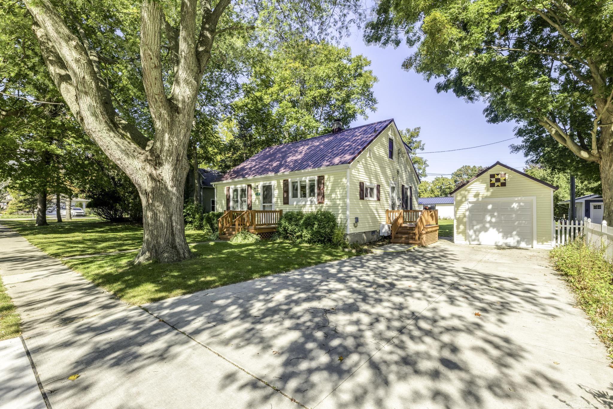 Photo 1 of Single family home for sale at 7161 Lake St, Lexington, MI 48450 | MLS# 58050223421 | Listing updated on 2026-09-30