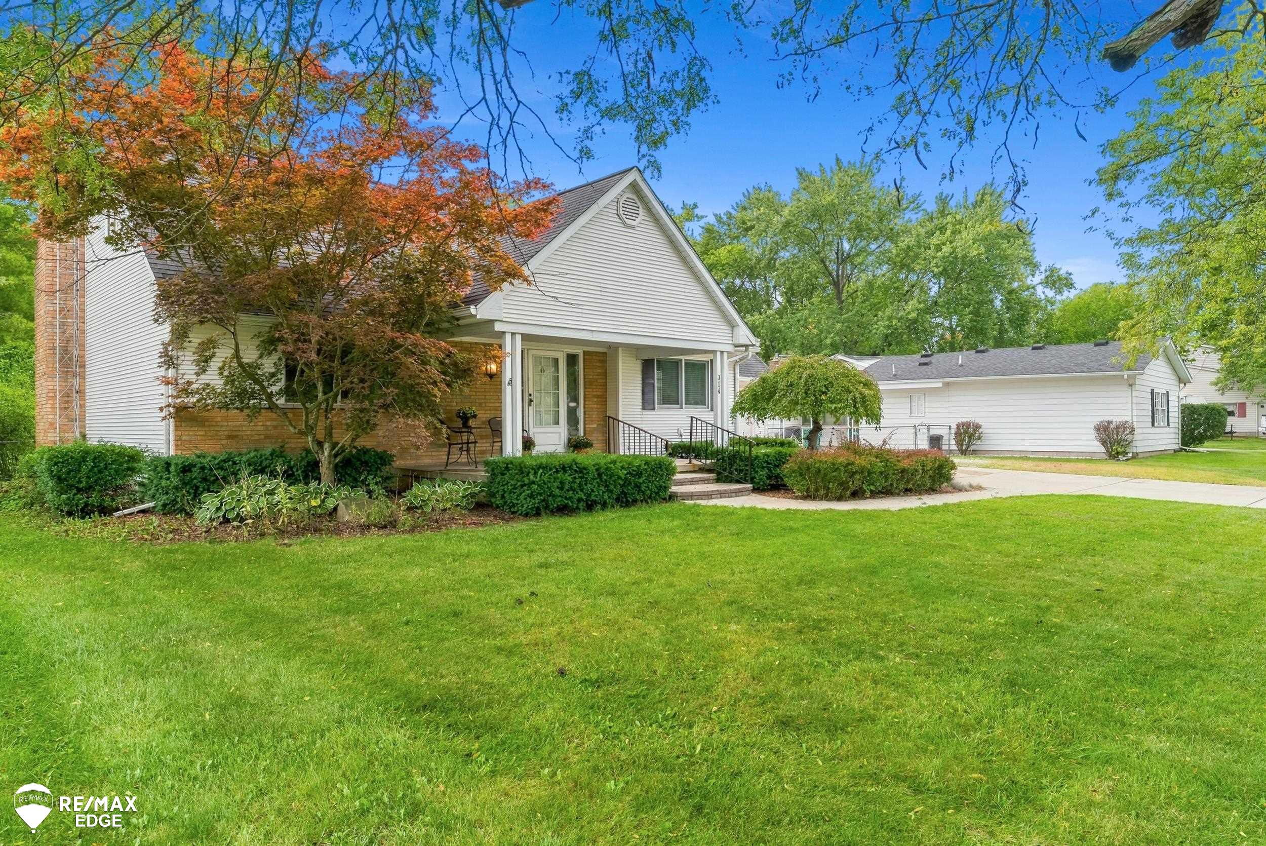 Photo 3 of Single family home for sale at 314 Cedarwood Dr, Flushing, MI 48433 | MLS# 5050223435 | Listing updated on 2026-10-02