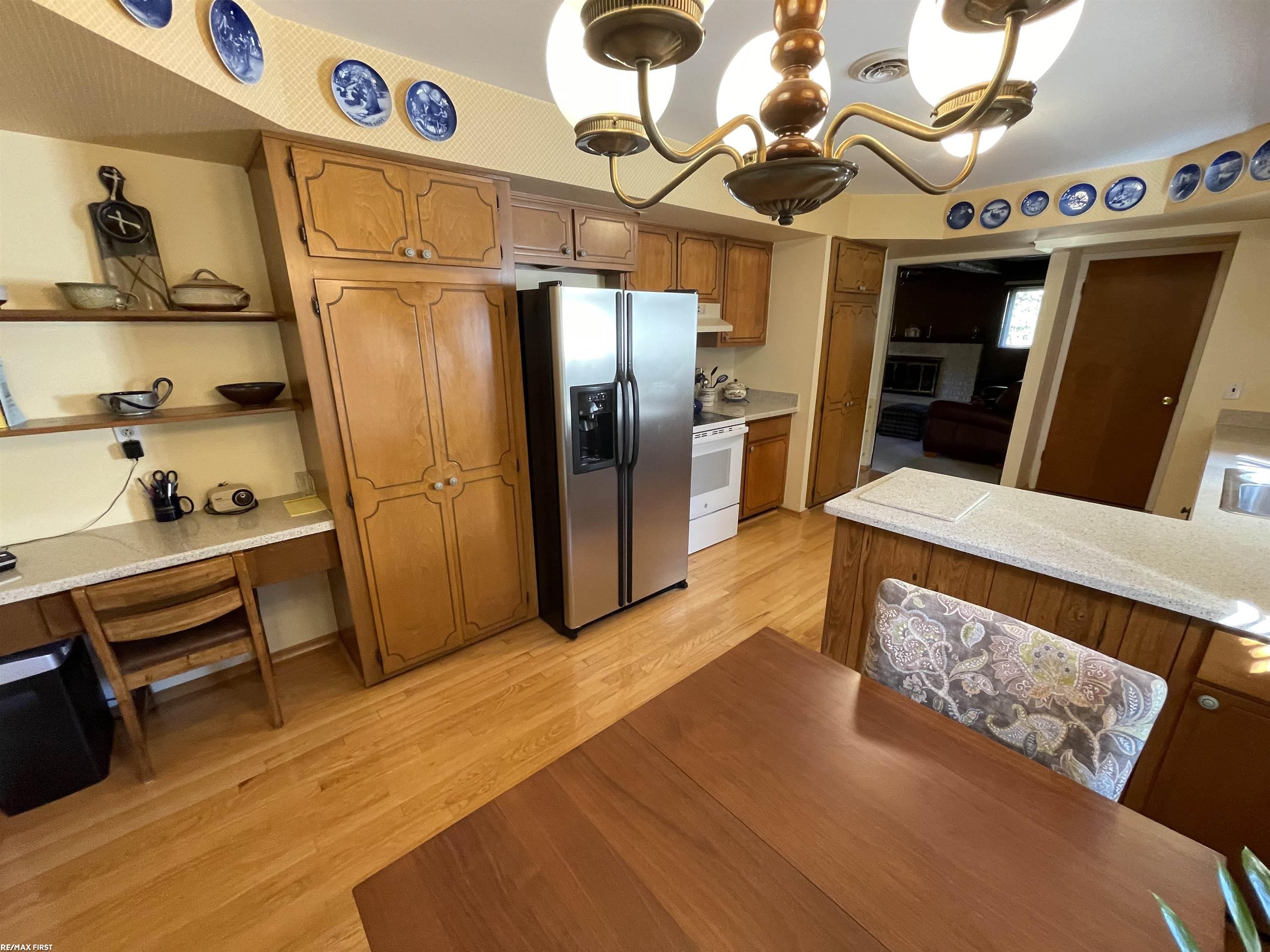 Photo 4 of Single family home for sale at 37431 Tall Oak Dr, Clinton Township, MI 48036 | MLS# 58050223438 | Listing updated on 2026-10-05