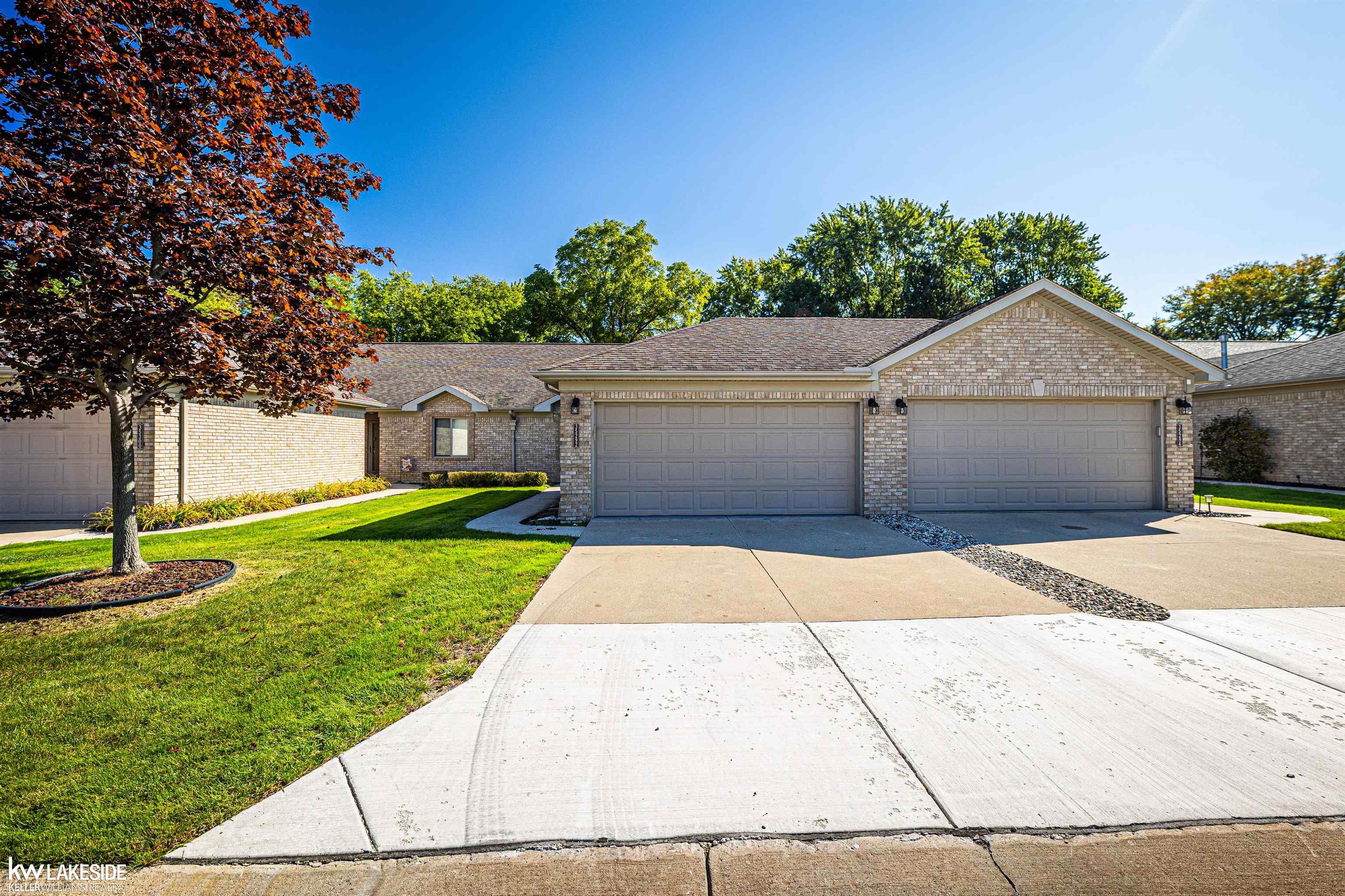 Photo 1 of Condo for sale at 35292 Silver Maple Dr, Clinton Township, MI 48035 | MLS# 58050223439 | Listing updated on 2026-09-30