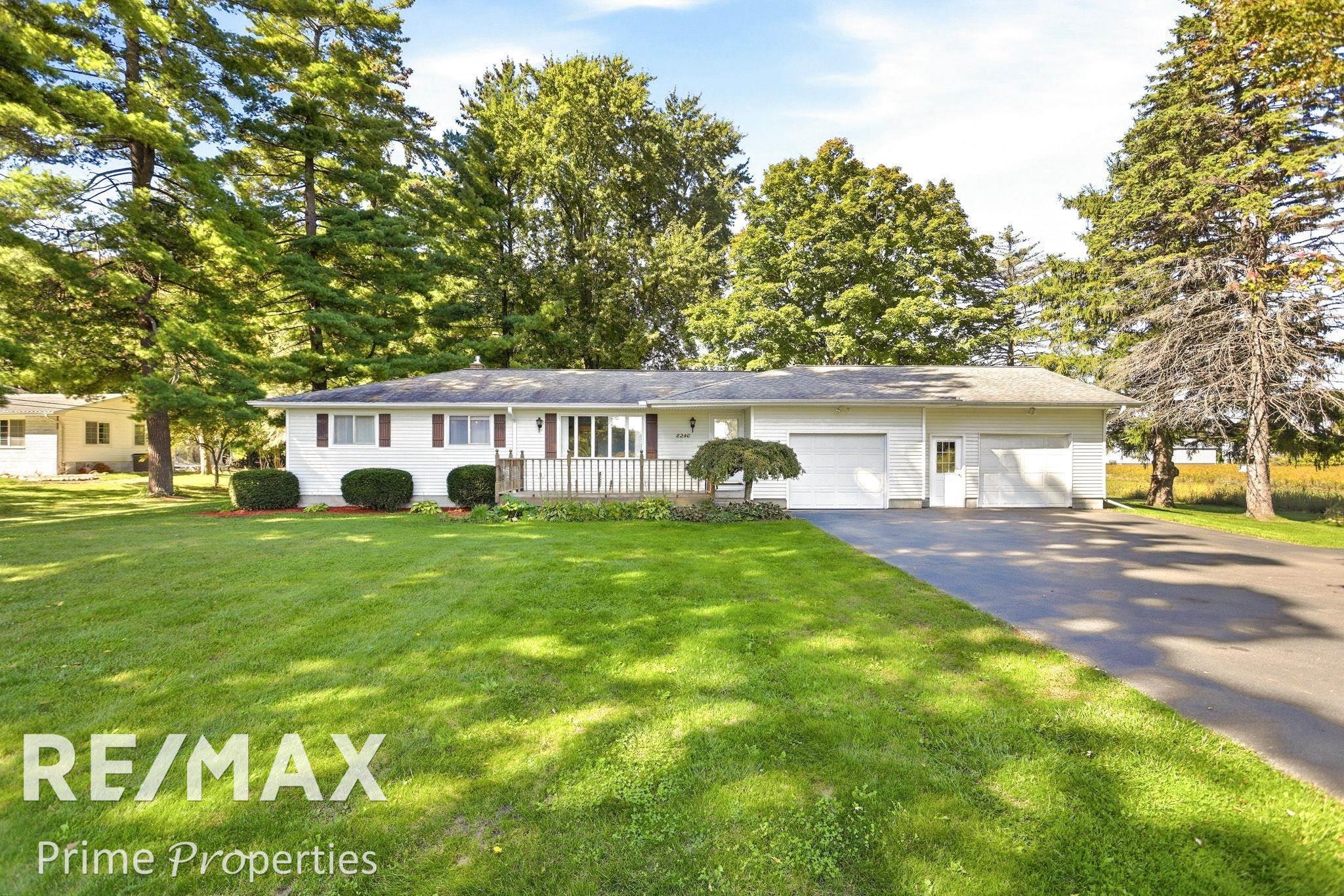 Photo 2 of Single family home for sale at 8240 Gera Rd, Birch Run, MI 48415 | MLS# 5050223444 | Listing updated on 2026-10-02