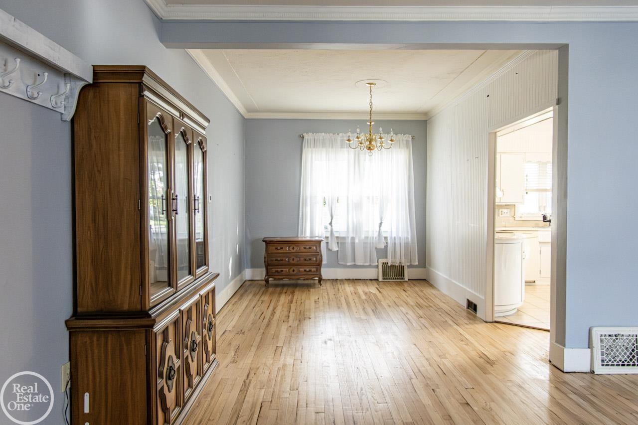 Photo 4 of Single family home for sale at 1434 Pine St, Port Huron, MI 48060 | MLS# 58050223476 | Listing updated on 2026-10-03