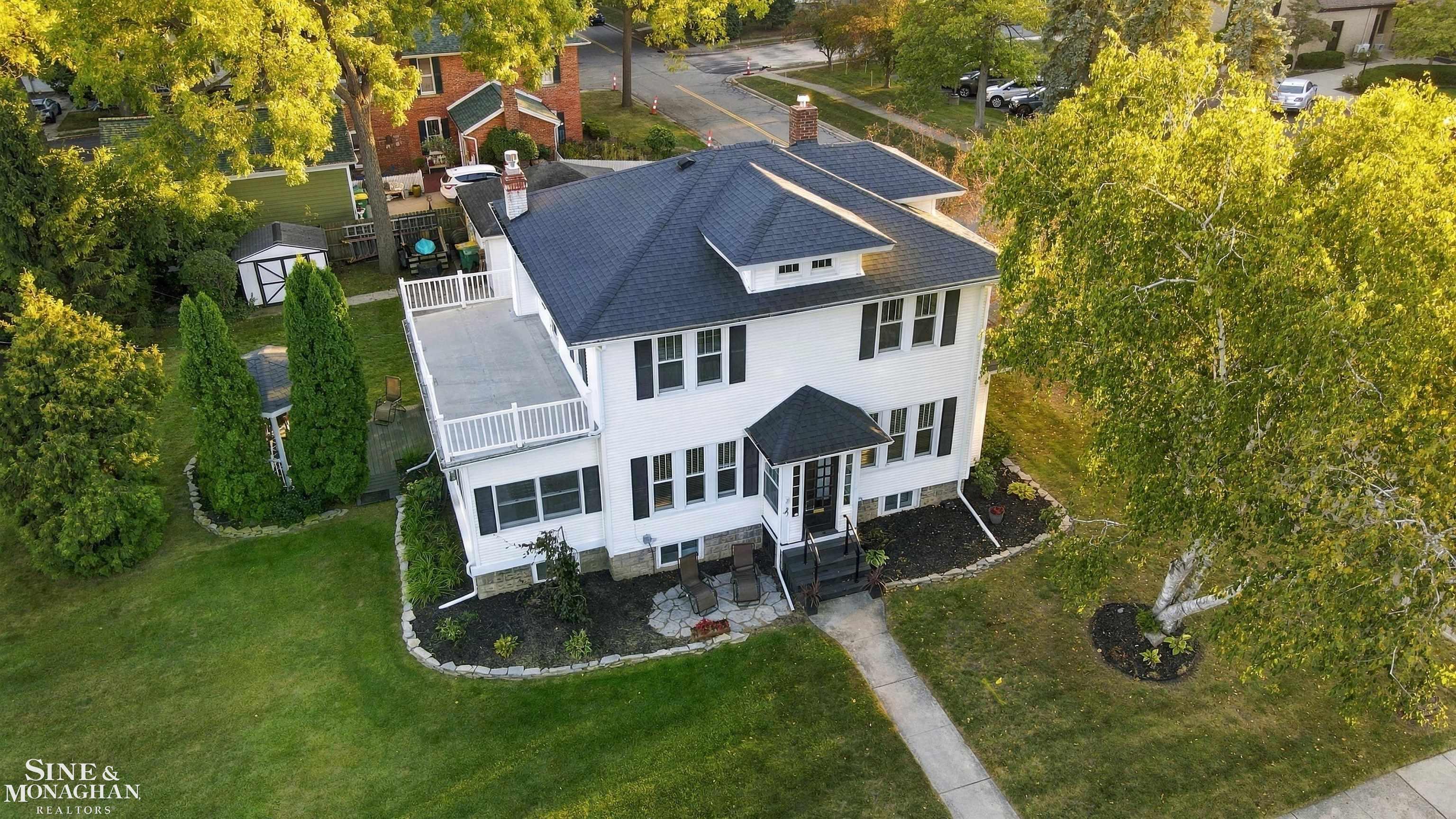 Photo 3 of Single family home for sale at 515 Adams St, Saint Clair, MI 48079 | MLS# 58050223479 | Listing updated on 2026-09-30