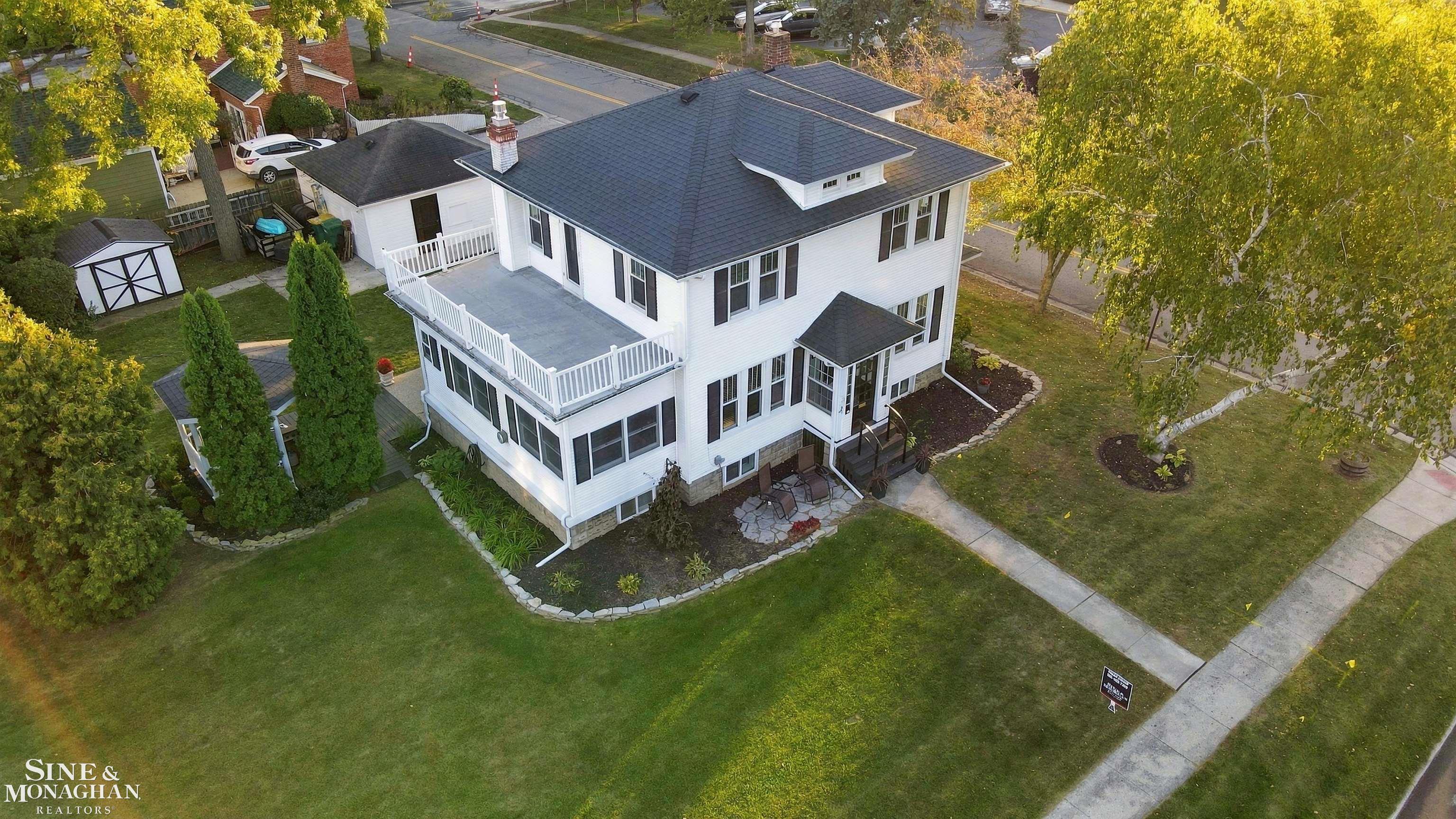 Photo 4 of Single family home for sale at 515 Adams St, Saint Clair, MI 48079 | MLS# 58050223479 | Listing updated on 2026-09-30