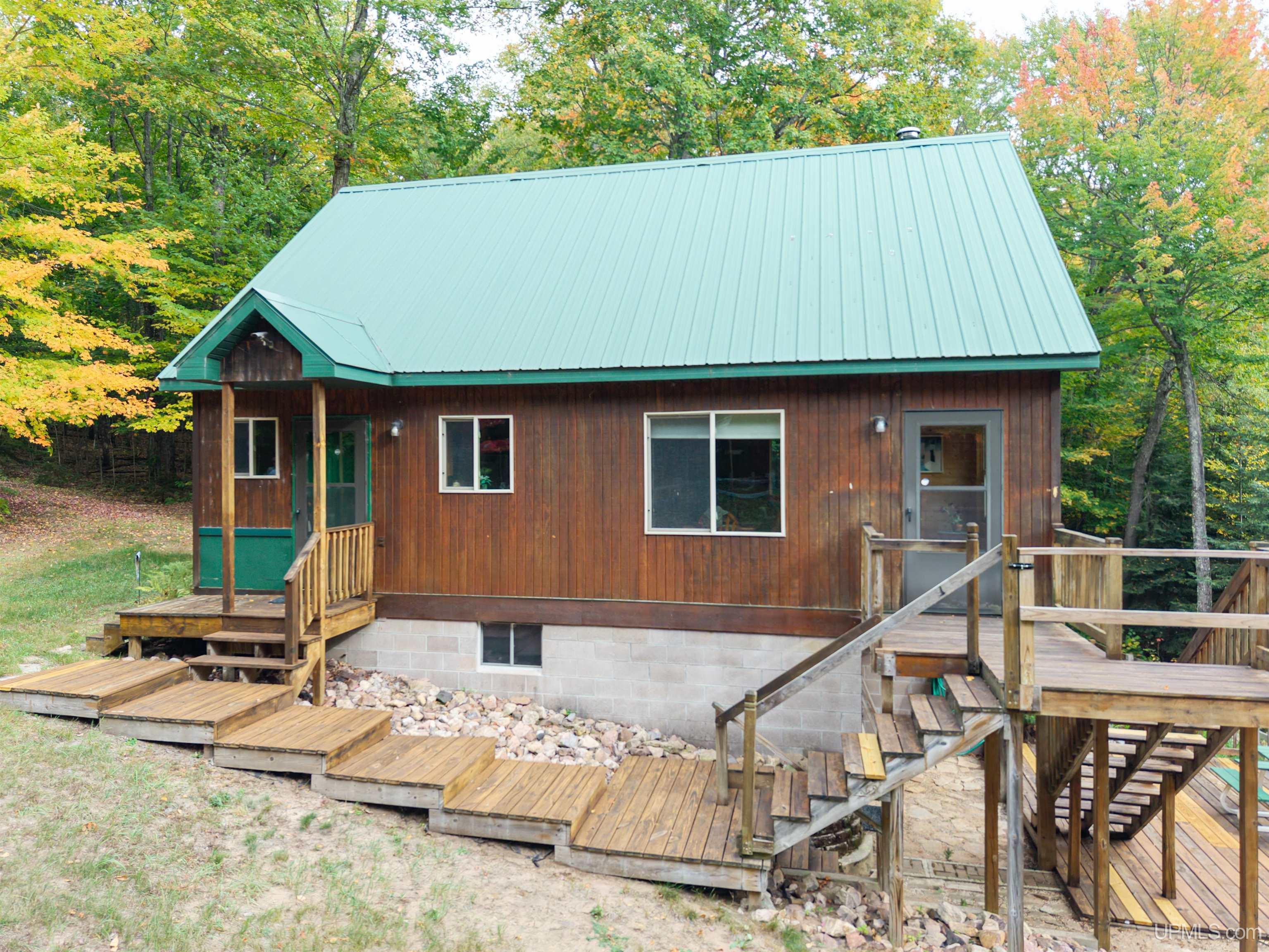 Photo 2 of Single family home for sale at E6971 Maple Grv Rd, Munising, MI 49862 | MLS# 50223482 | Listing updated on 2026-10-01