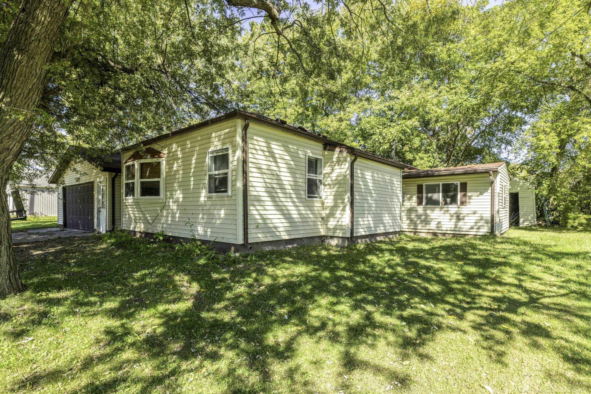 Photo 2 of Single family home for sale at 7271 Yale Rd, Lexington, MI 48450 | MLS# 58050223510 | Listing updated on 2026-10-01