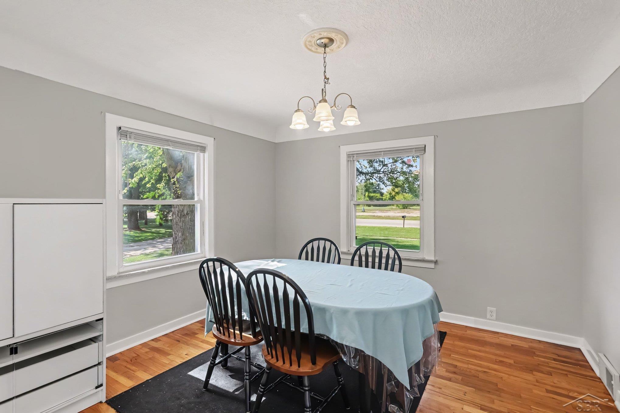 Photo 4 of Single family home for sale at 3720 N Michigan Ave, Saginaw, MI 48604 | MLS# 61050223515 | Listing updated on 2026-10-01