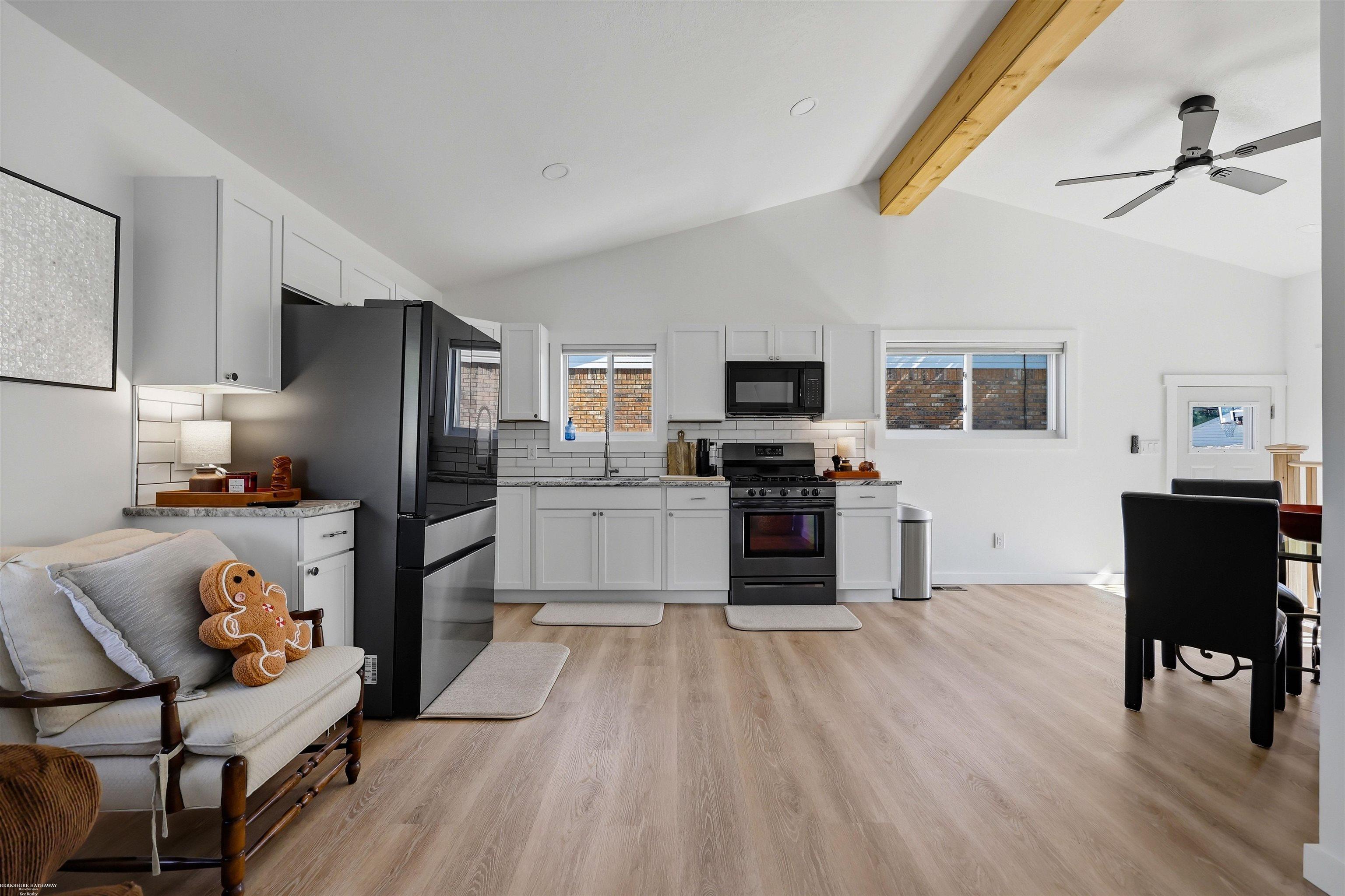 Photo 4 of Single family home for sale at 22520 Raymond St, Saint Clair Shores, MI 48082 | MLS# 58050223520 | Listing updated on 2026-10-05