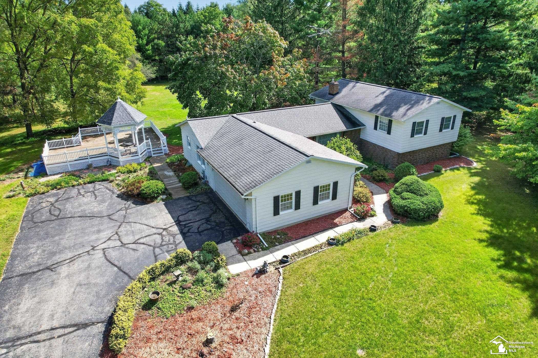 Photo 3 of Single family home for sale at 355 Sandy Beach Dr, Clarklake, MI 49234 | MLS# 57050223539 | Listing updated on 2026-10-01
