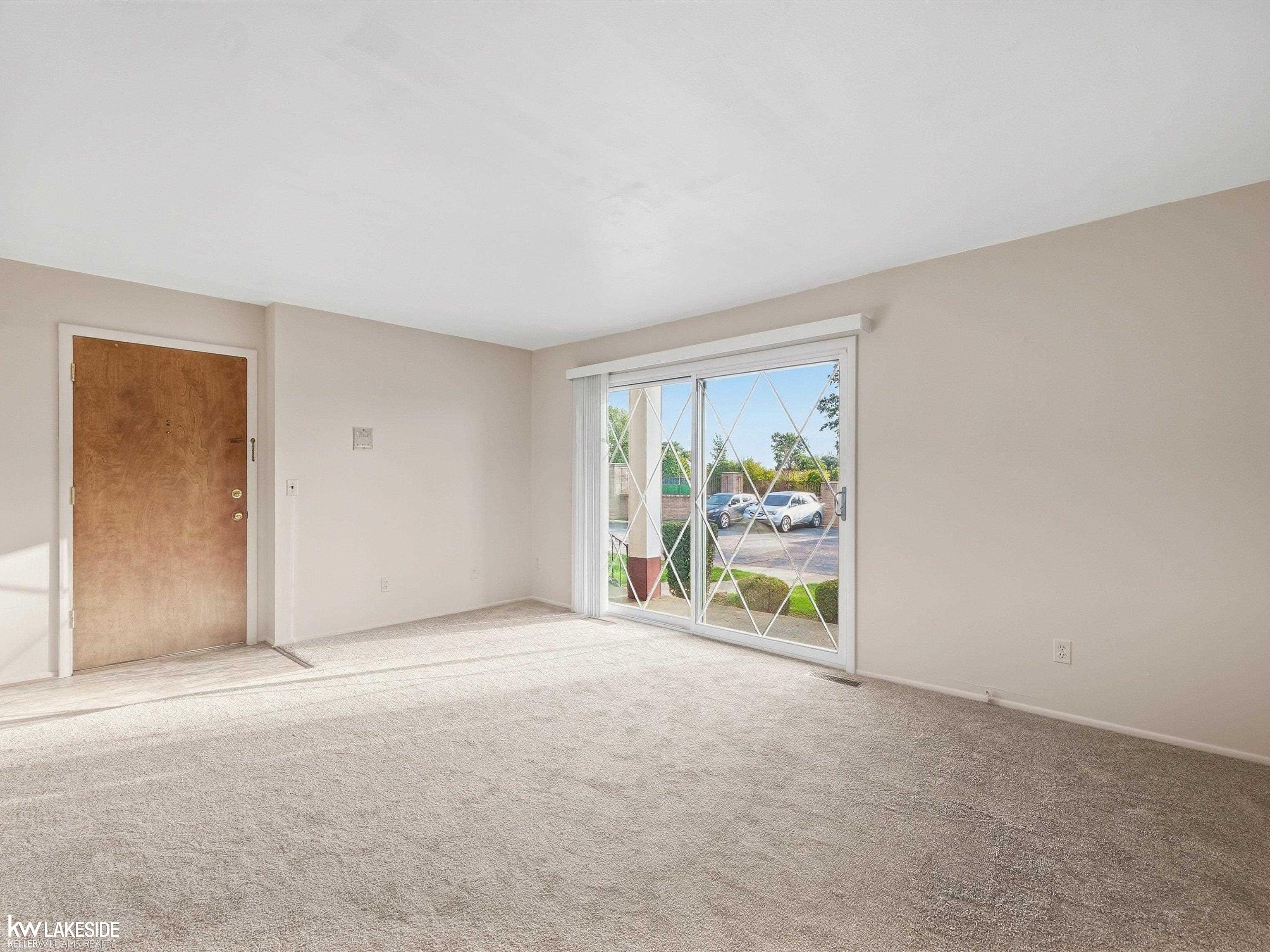 Photo 3 of Condo for sale at 29313 Hayes Rd, Warren, MI 48088 | MLS# 58050223546 | Listing updated on 2026-10-01