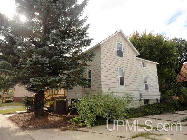 Photo 1 of Single family home for sale at 104 Hemlock St, Munising, MI 49862 | MLS# 50223558 | Listing updated on 2026-10-03