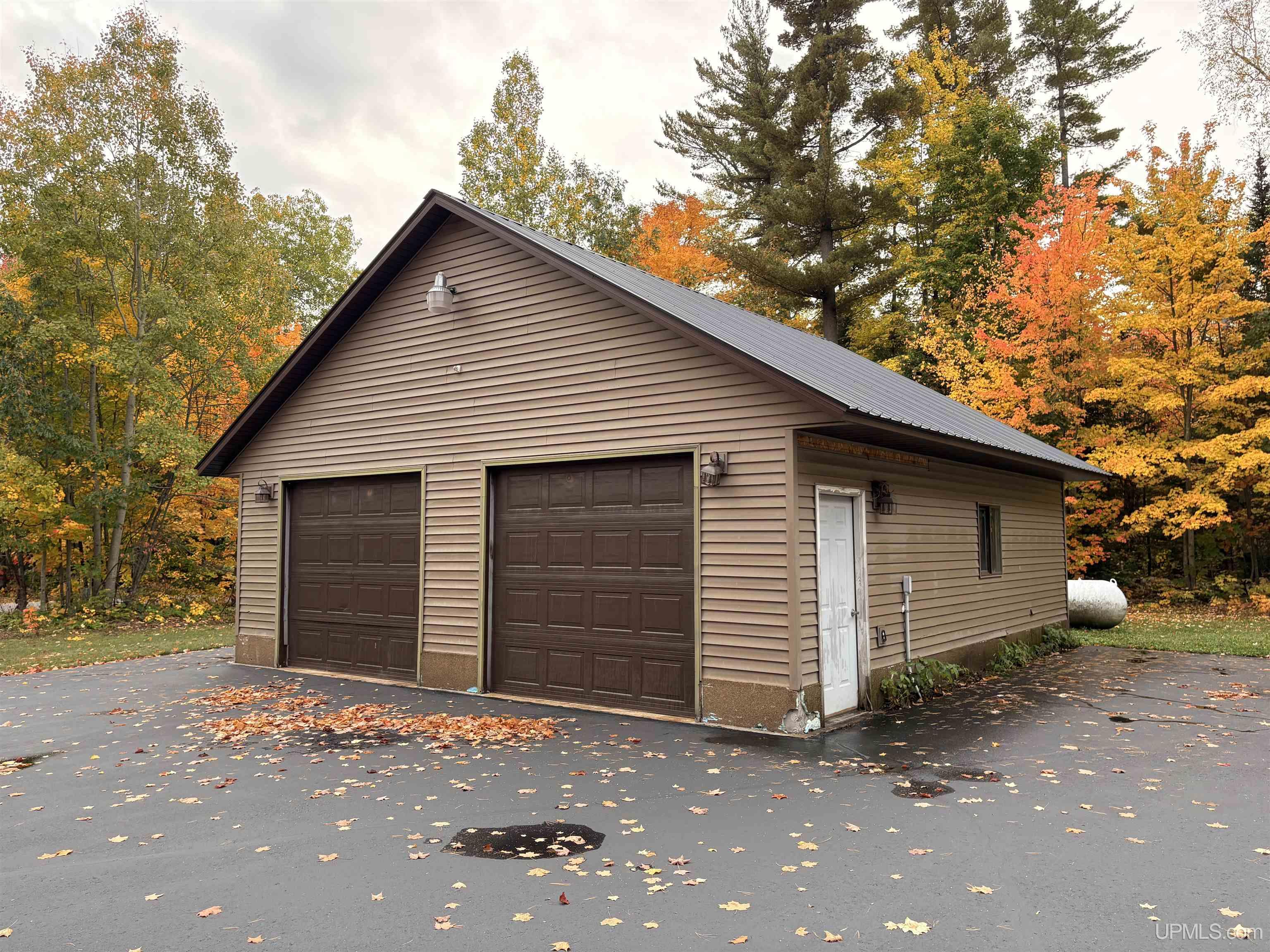 Photo 4 of Single family home for sale at 53 Feather Ridge Rd, Marquette, MI 49855 | MLS# 50223567 | Listing updated on 2026-10-05