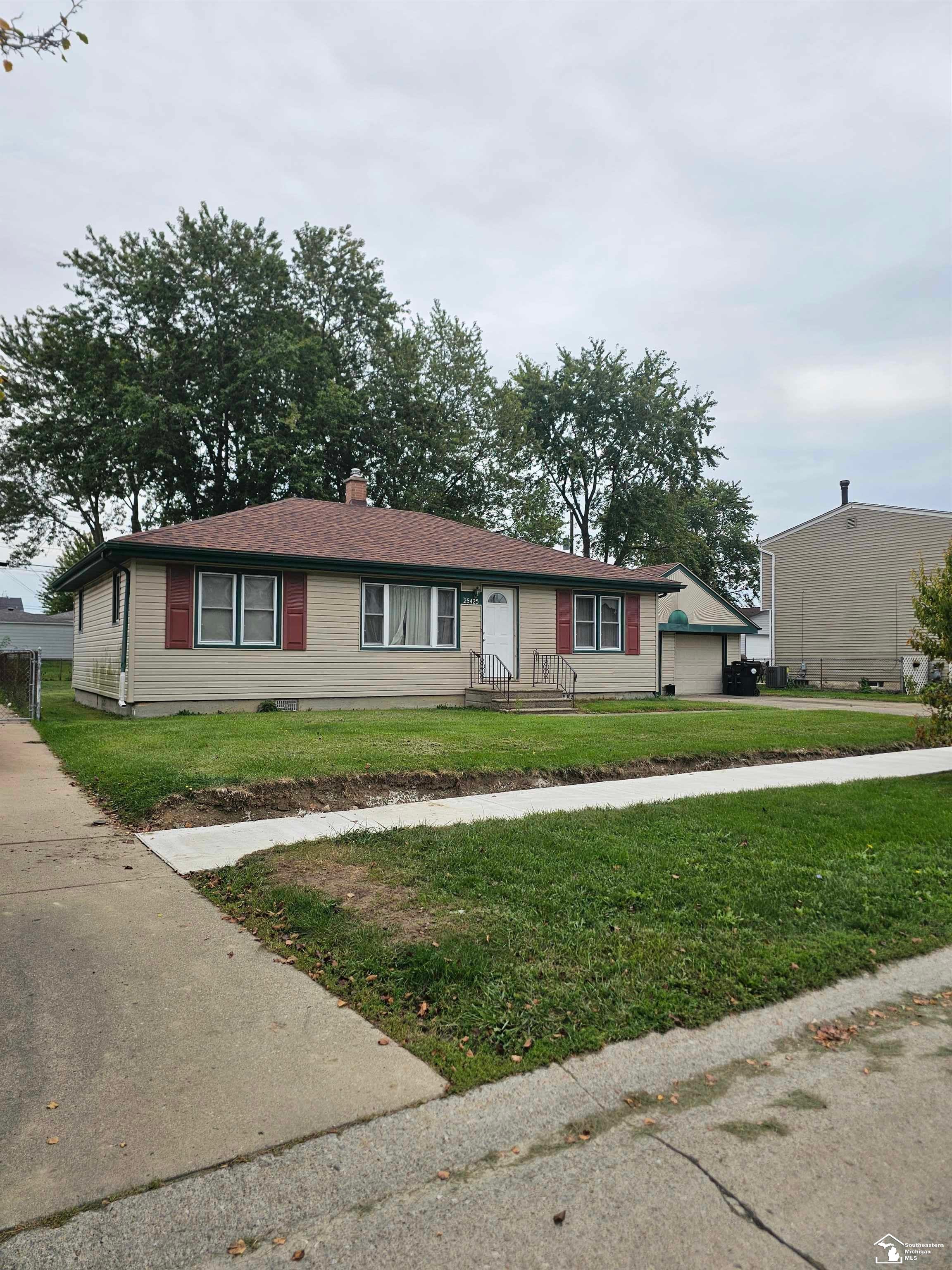 Photo 1 of Single family home for sale at 25425 Fairgrove St, Woodhaven, MI 48183 | MLS# 57050223579 | Listing updated on 2026-10-04