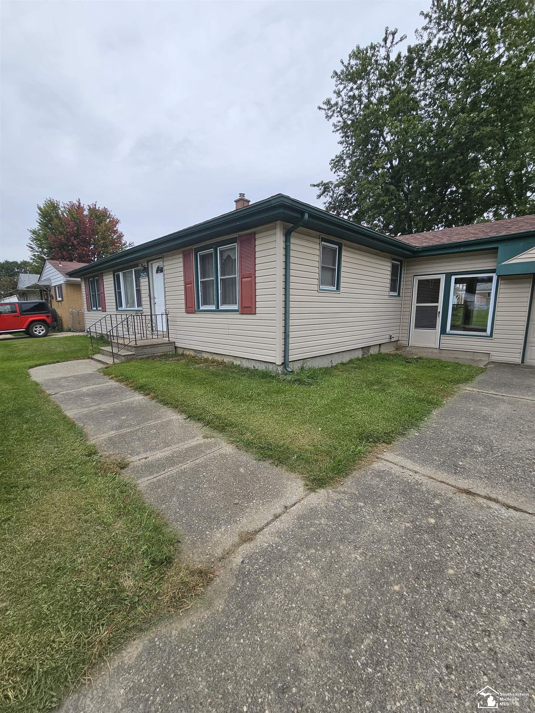 Photo 2 of Single family home for sale at 25425 Fairgrove St, Woodhaven, MI 48183 | MLS# 57050223579 | Listing updated on 2026-10-04