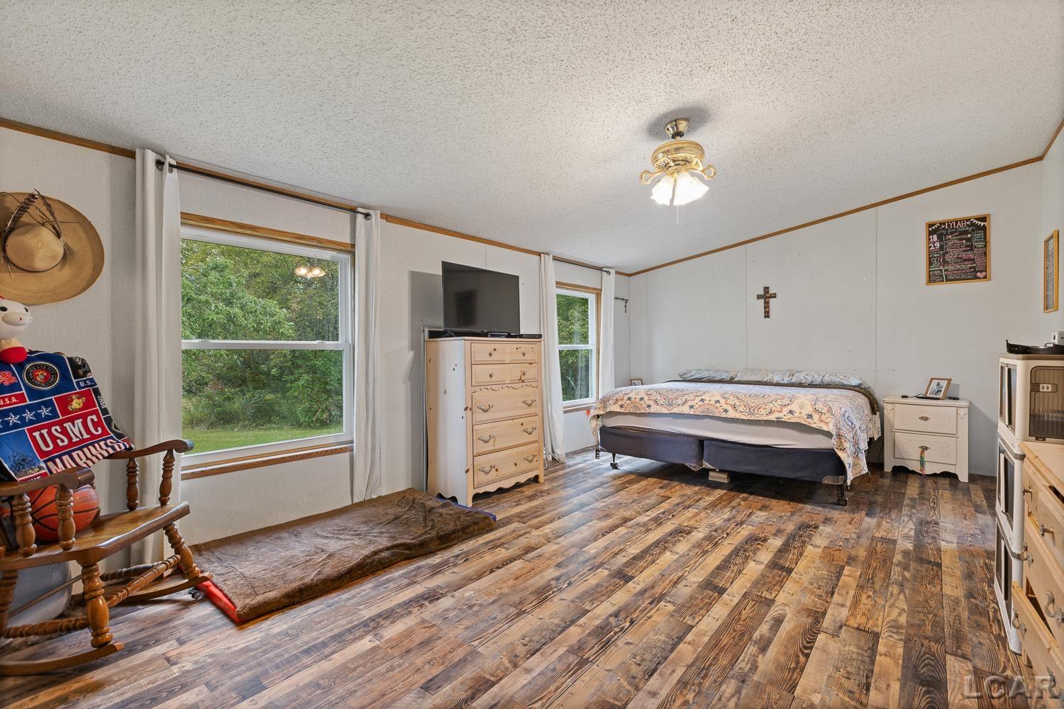 Photo 3 of Single family home for sale at 11818 Silver Lake Hwy, Brooklyn, MI 49230 | MLS# 56050223581 | Listing updated on 2026-10-05