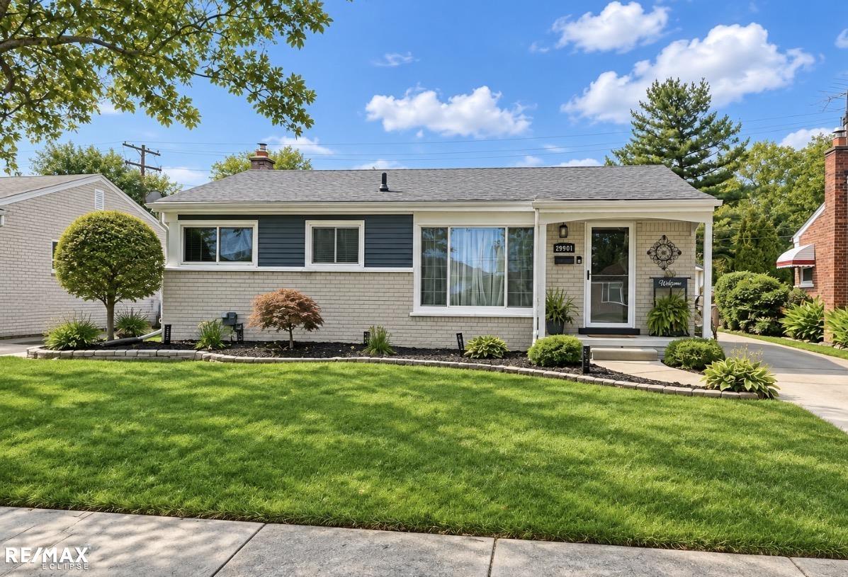 Photo 2 of Single family home for sale at 29901 Rosebriar St, Saint Clair Shores, MI 48082 | MLS# 58050223585 | Listing updated on 2026-10-02
