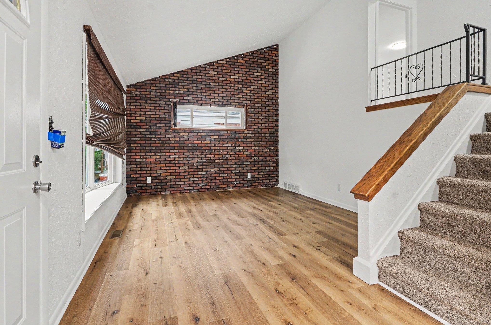 Photo 4 of Single family home for sale at 21436 Sunnyview St, Clinton Township, MI 48035 | MLS# 58050223592 | Listing updated on 2026-10-01