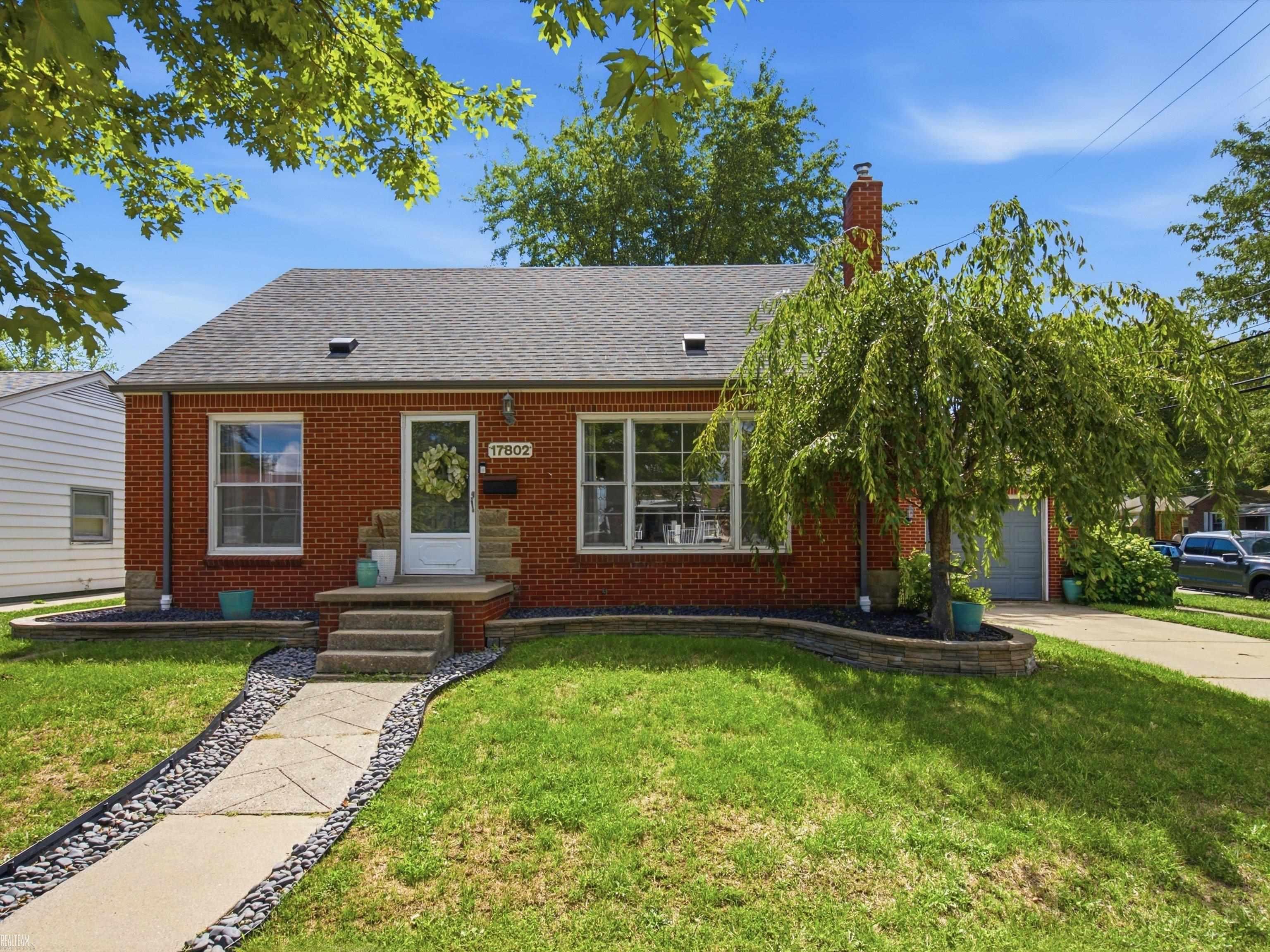 Listing photo, Roseville