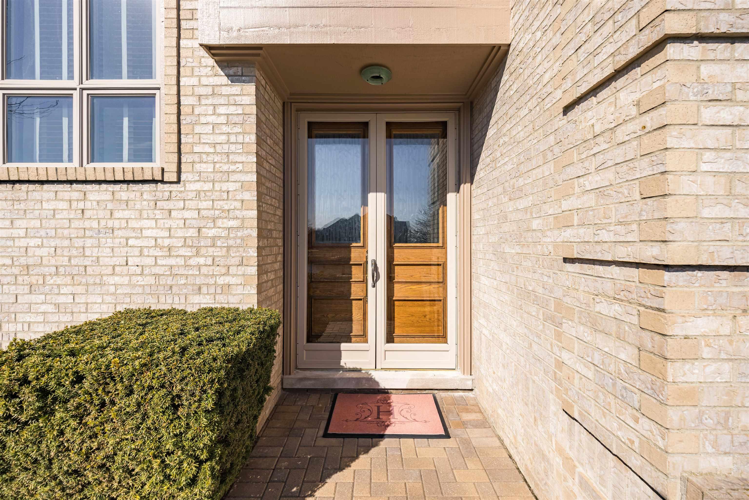 Photo 4 of Condo for sale at 26421 Harbour Pointe Dr, Harrison Township, MI 48045 | MLS# 58050223609 | Listing updated on 2026-10-03