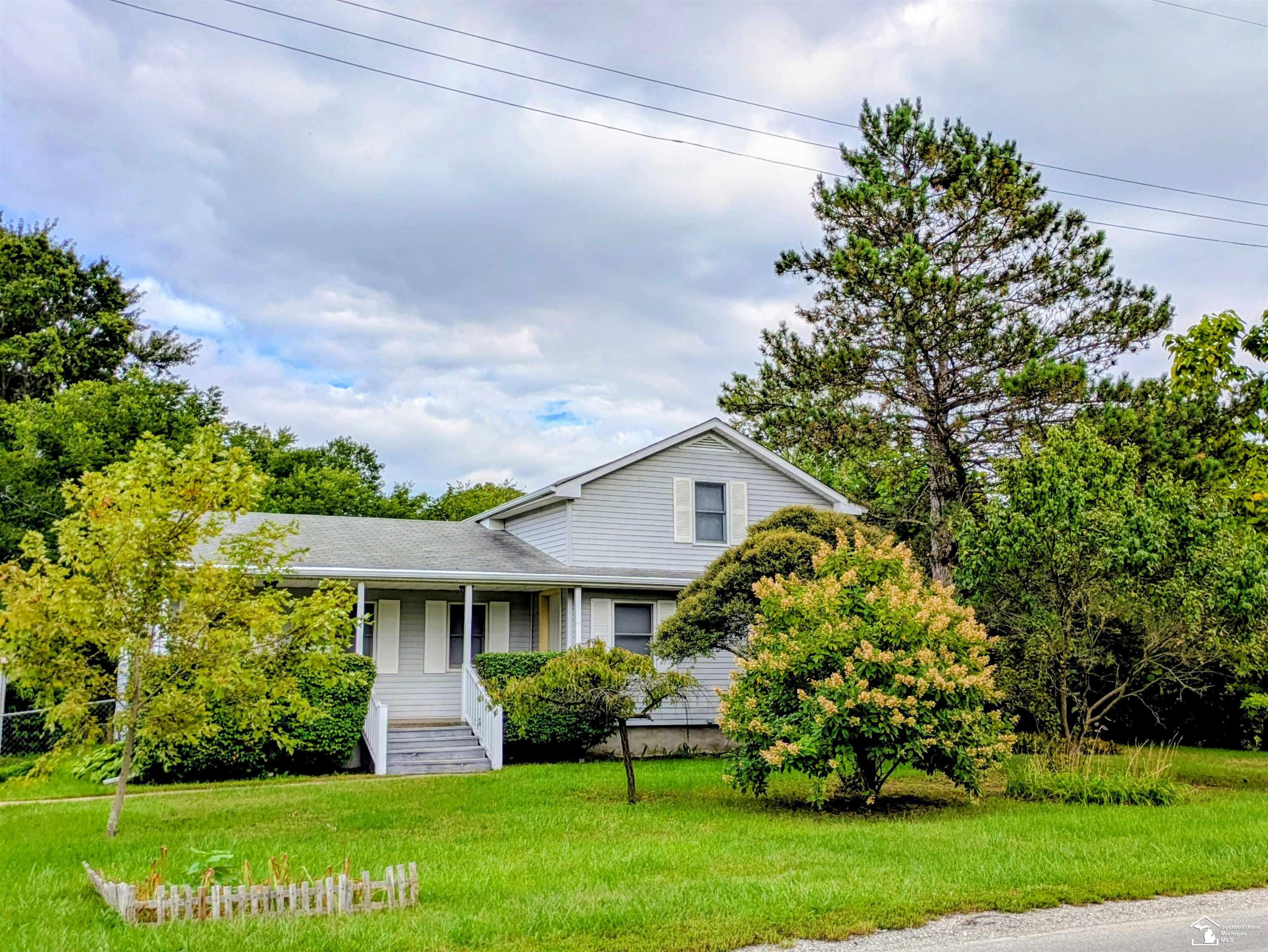 Photo 1 of Single family home for sale at 12430 Maxwell Rd, Carleton, MI 48117 | MLS# 57050223626 | Listing updated on 2026-10-06