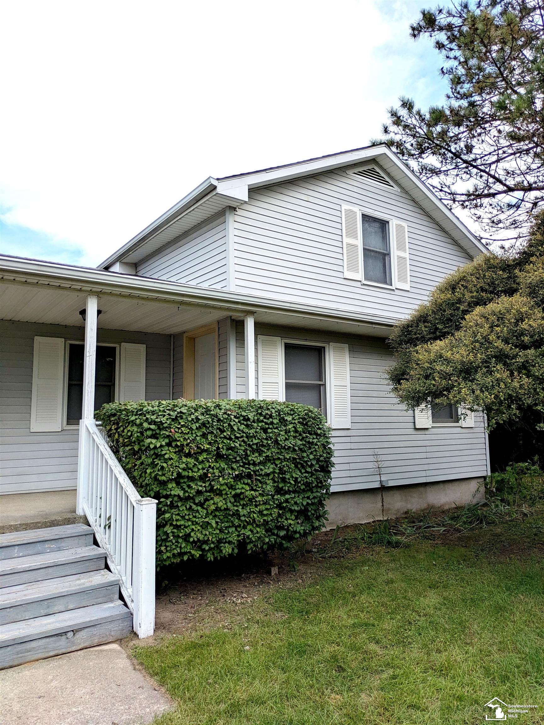 Photo 2 of Single family home for sale at 12430 Maxwell Rd, Carleton, MI 48117 | MLS# 57050223626 | Listing updated on 2026-10-06