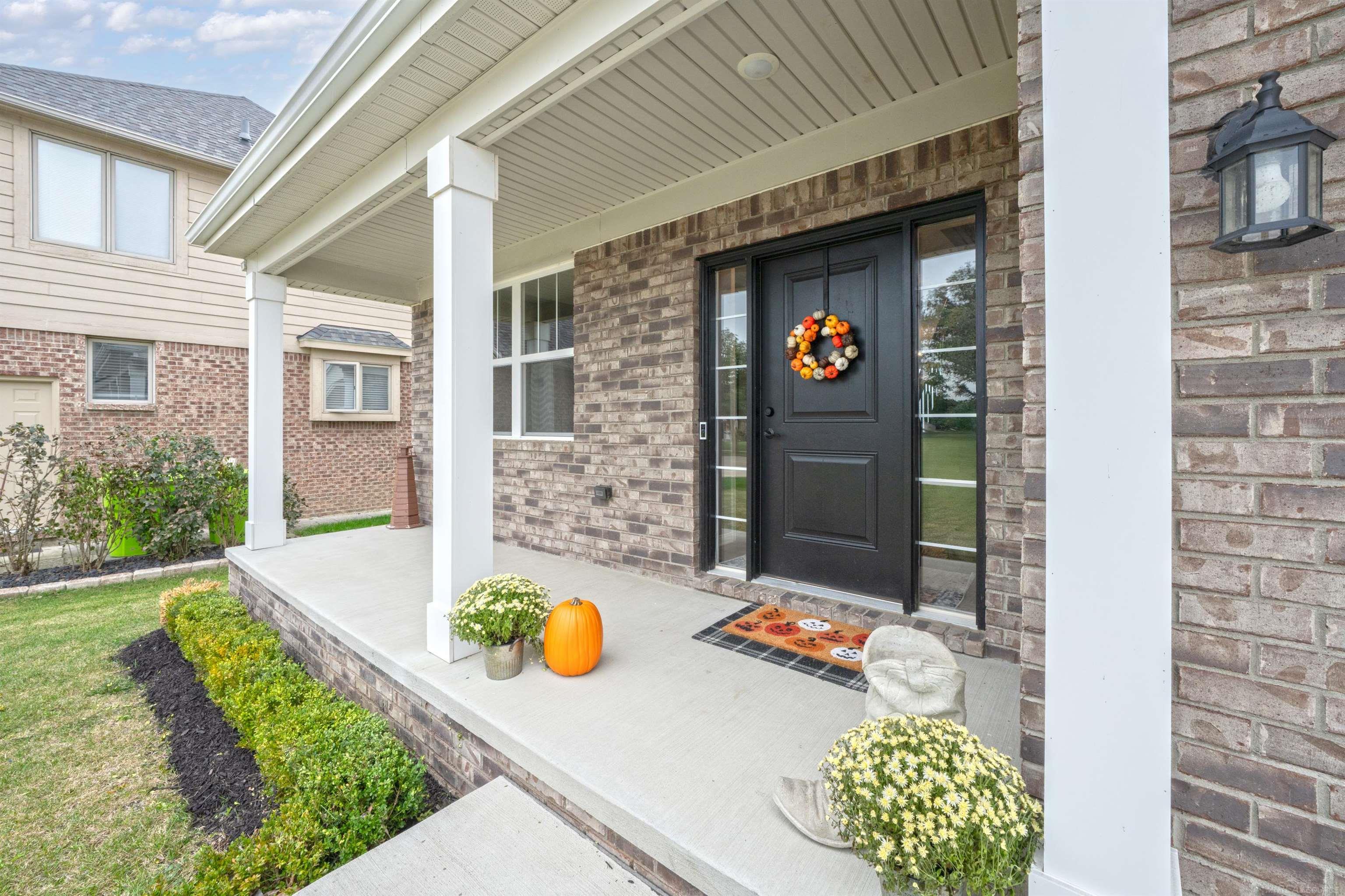 Photo 3 of Single family home for sale at 52409 Monaco Dr, Macomb, MI 48042 | MLS# 58050223628 | Listing updated on 2026-10-01