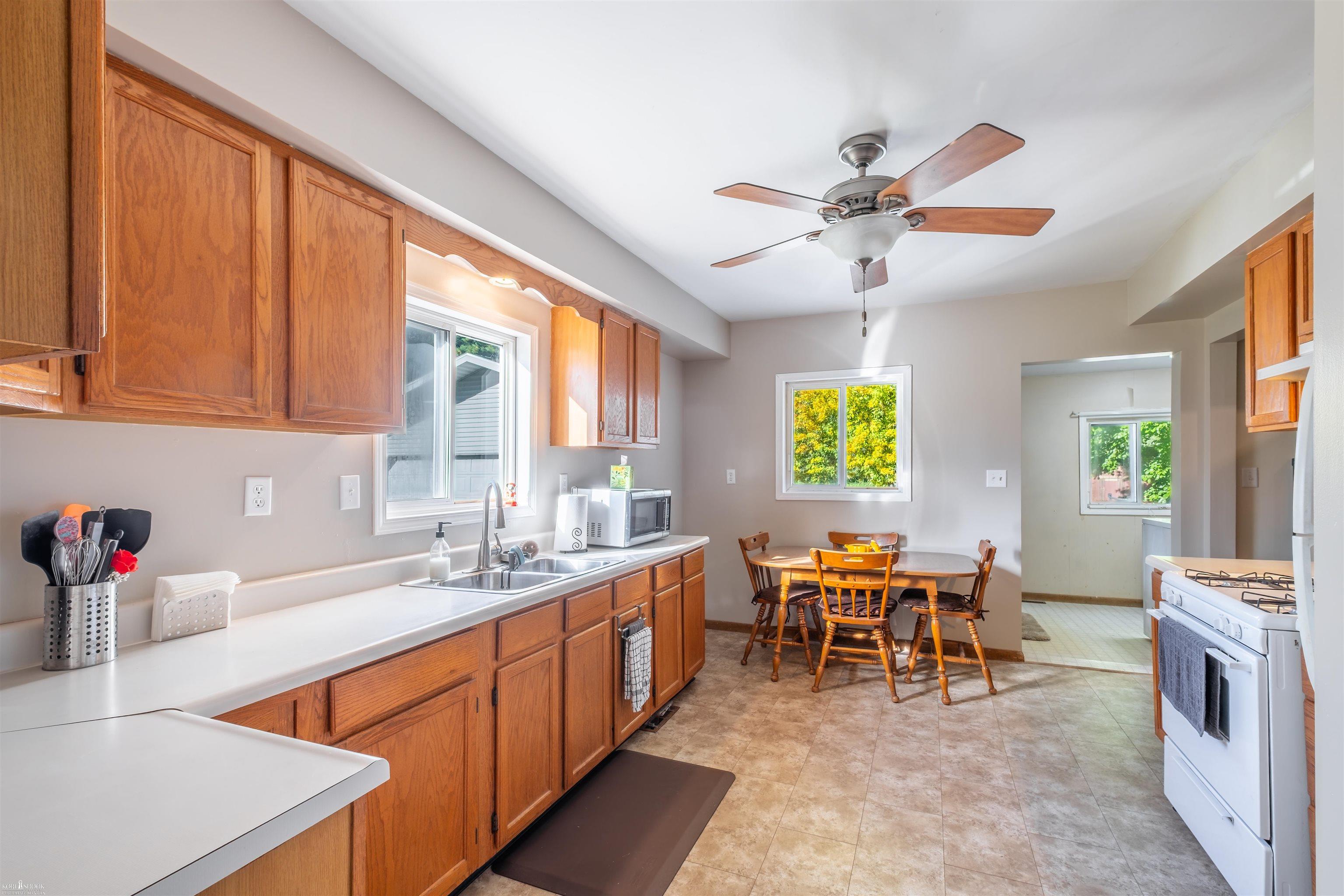 Photo 3 of Single family home for sale at 603 S Adam St, Saginaw, MI 48604 | MLS# 5050223634 | Listing updated on 2026-10-05