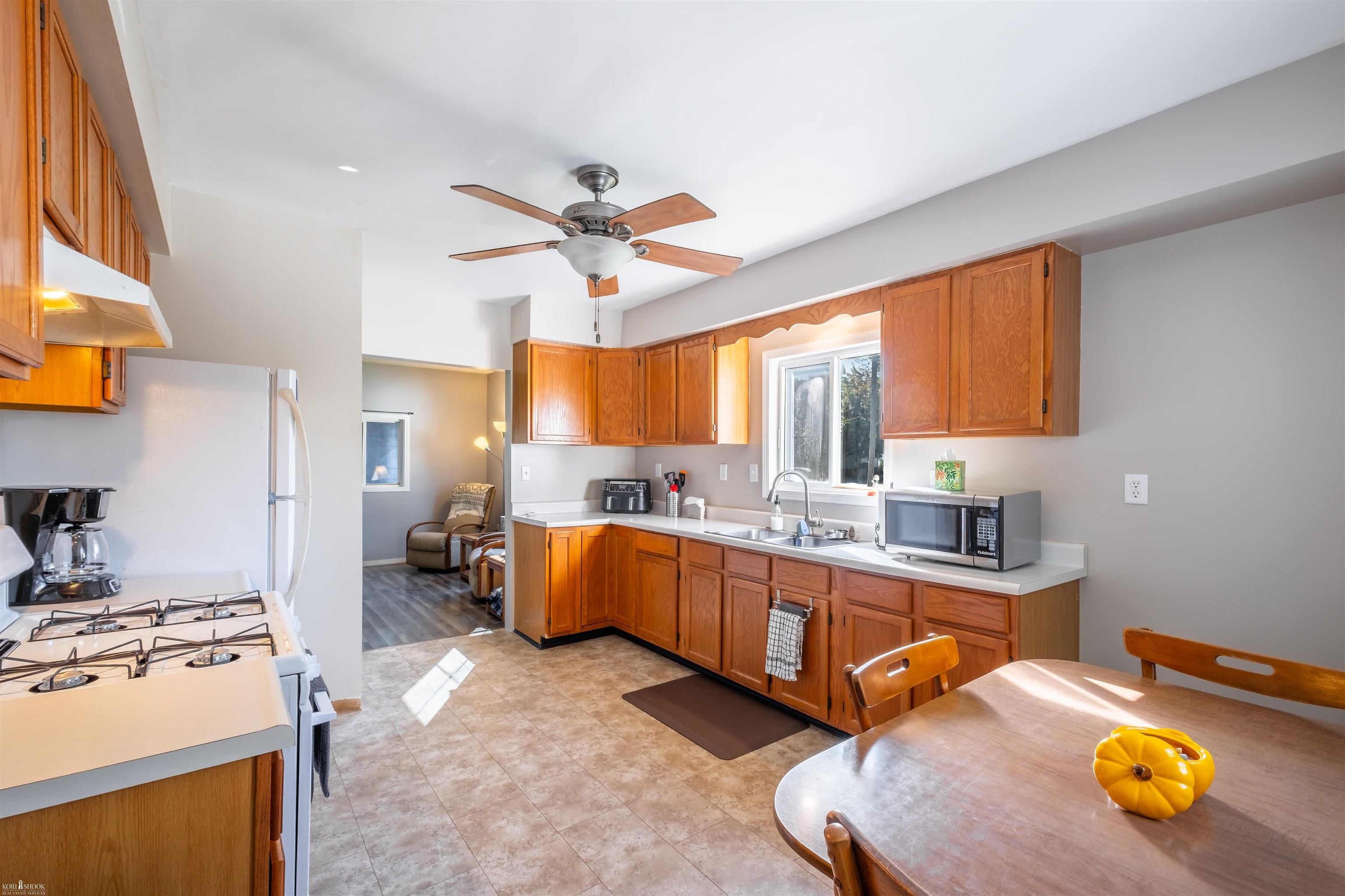 Photo 3 of Single family home for sale at 603 S Adam St, Saginaw, MI 48604 | MLS# 5050223634 | Listing updated on 2026-10-05